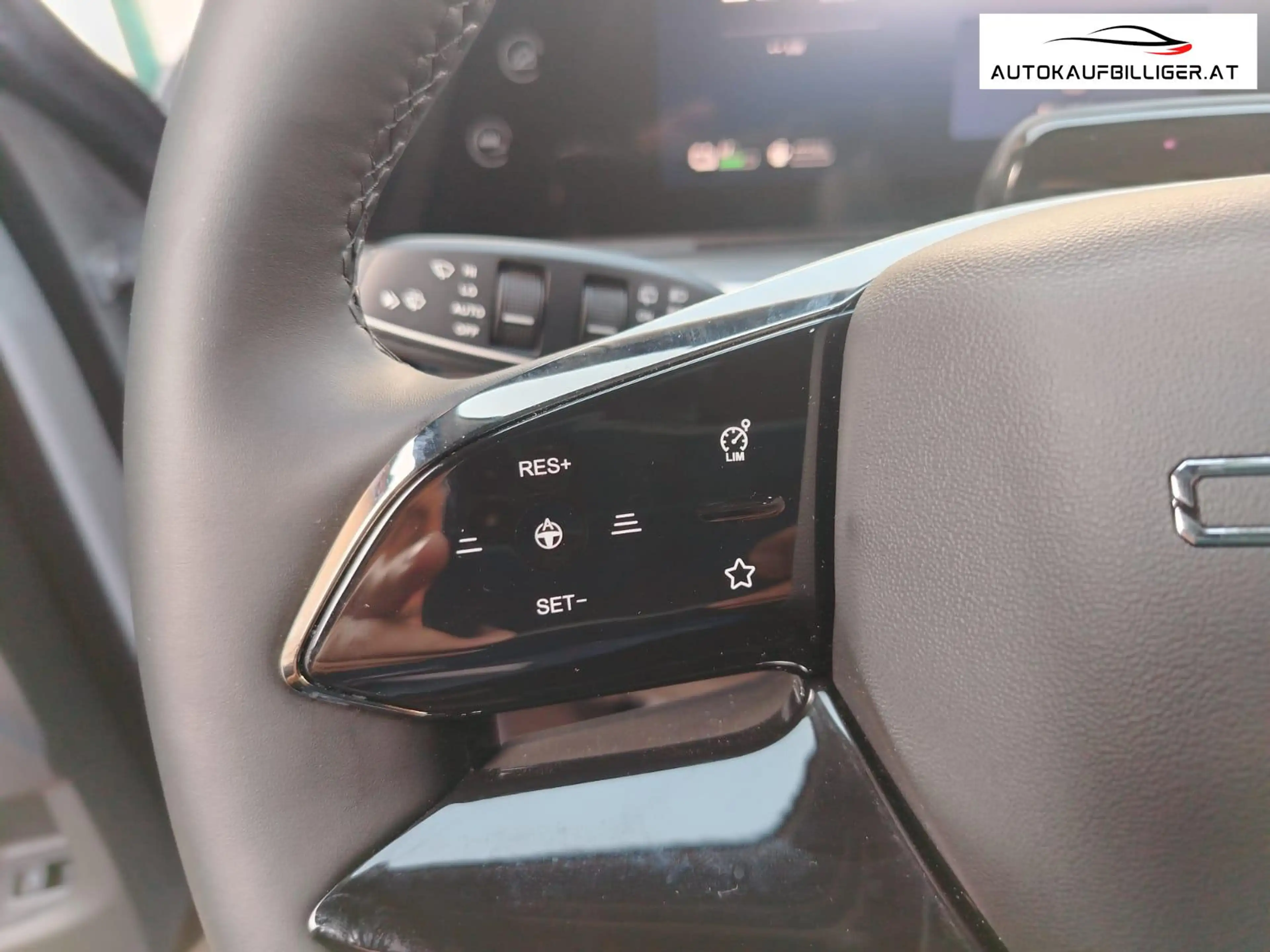 Omoda 9 1.5 PHEV Premium Line — photo 6