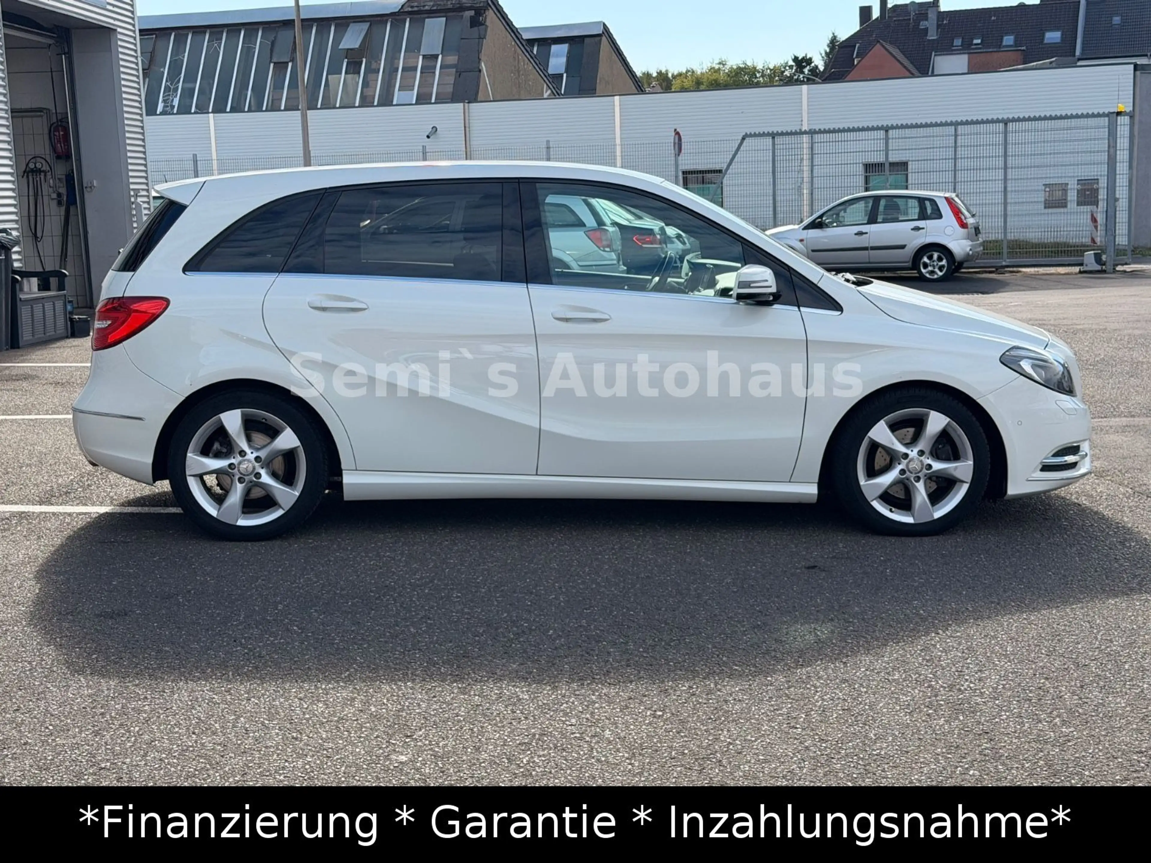 Mercedes-Benz B 180 Sport Edition*Automatik*Xenon*AHK* — photo 4
