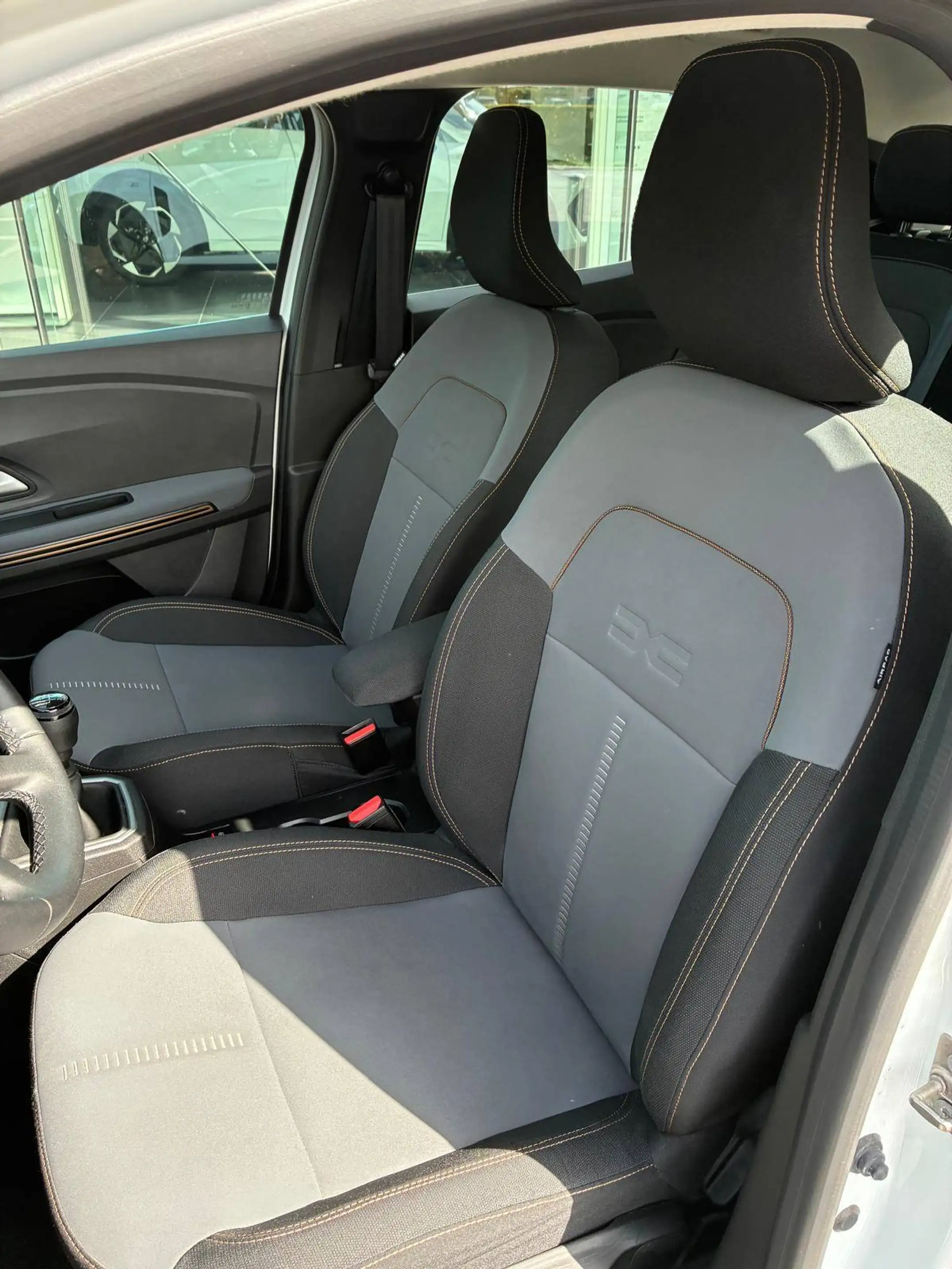 Dacia Sandero Sandero Stepway 1.0 TCe Extreme — photo 9