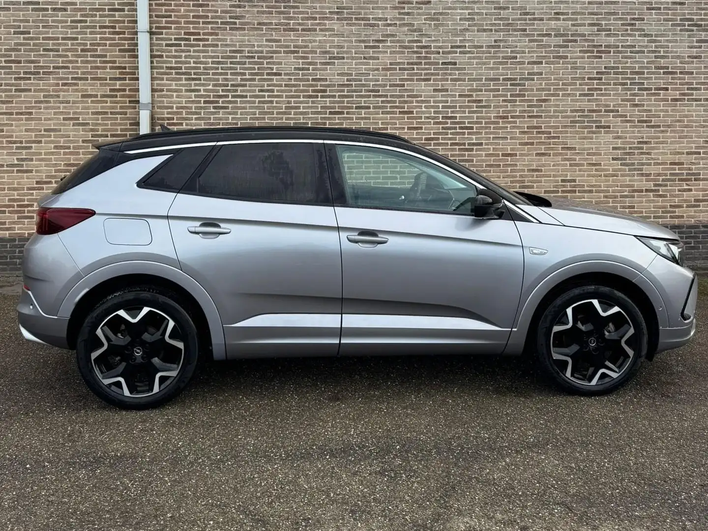 Opel Grandland GRANDLAND 1.2 A/T ULTIMATE WINTERPAK/NAVI/KEYLESS Gris - 2