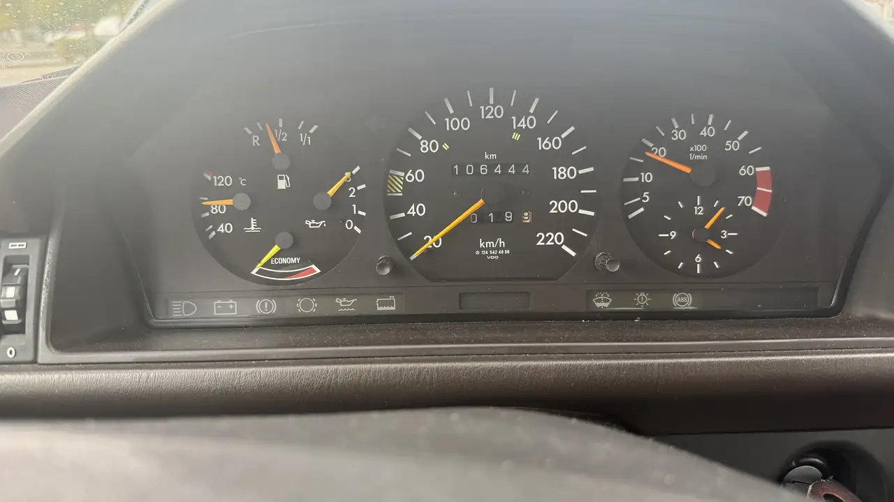 Mercedes-Benz E 230, foto 7