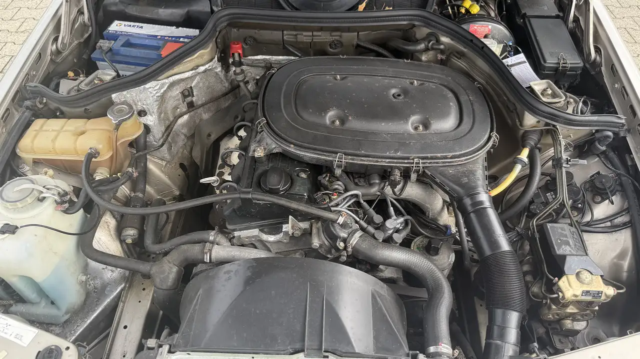 Mercedes-Benz E 230, foto 11
