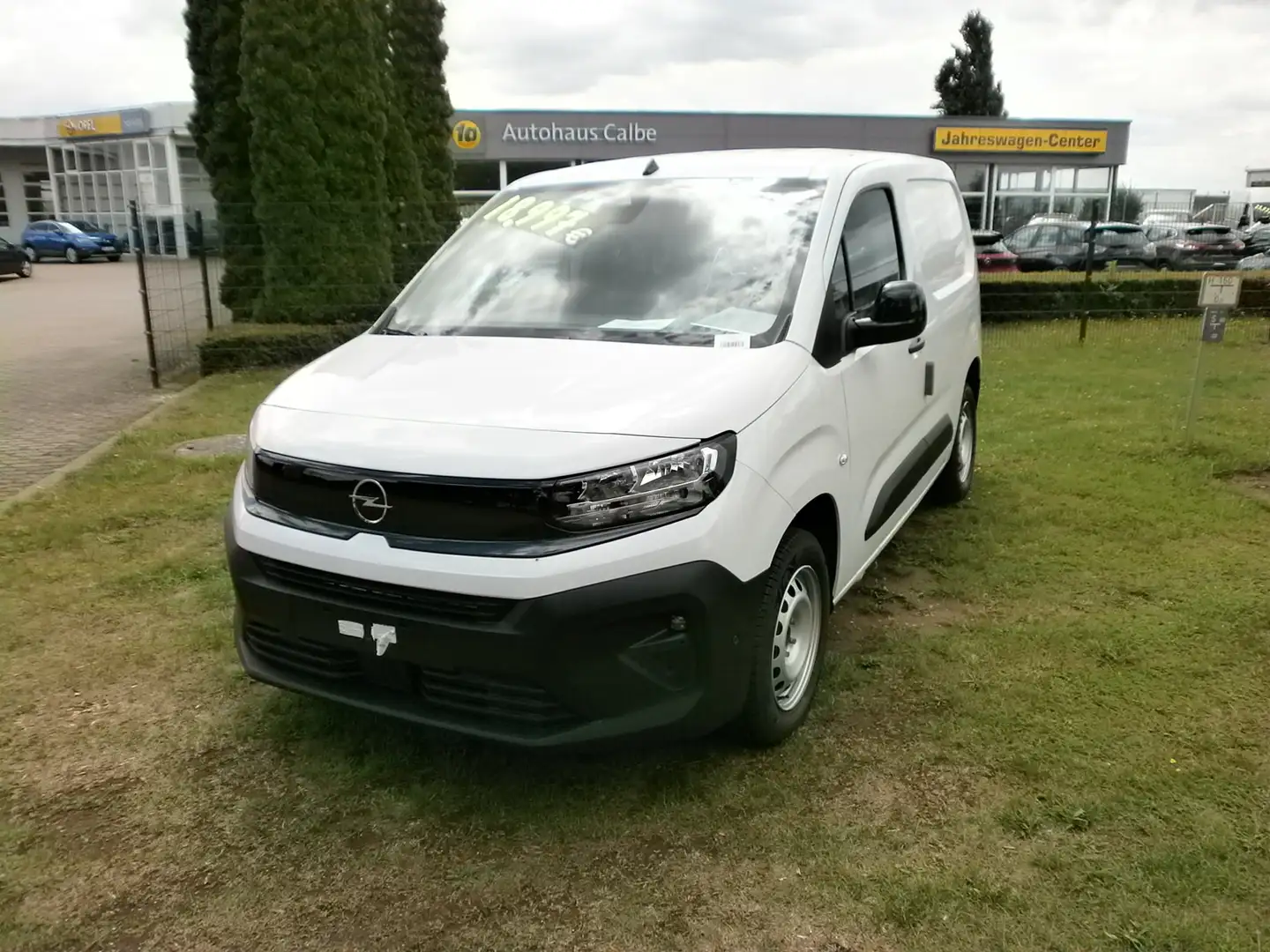 Opel Combo L1 , Kamera , Comfort-Connect , SHZ , LHZ , Navi Blanc - 1