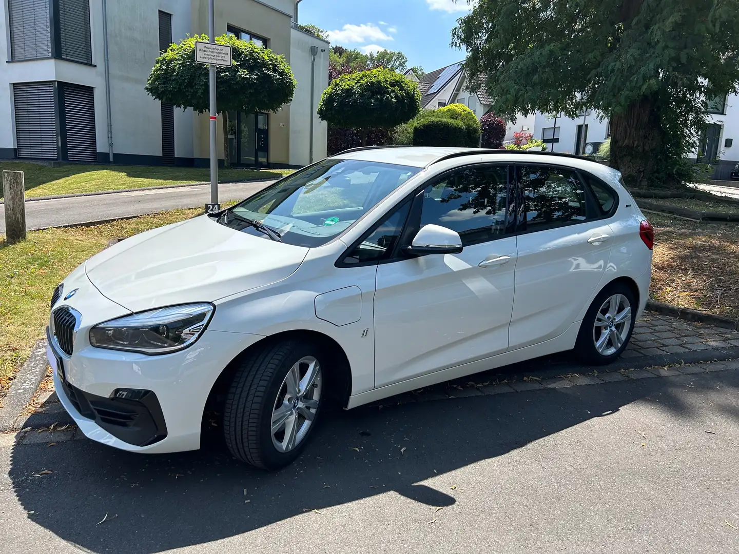 BMW 225 225xe iPerformance Active Tourer Advantage Weiß - 1