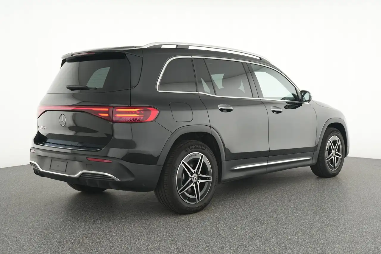 Mercedes-Benz EQB 250 2026