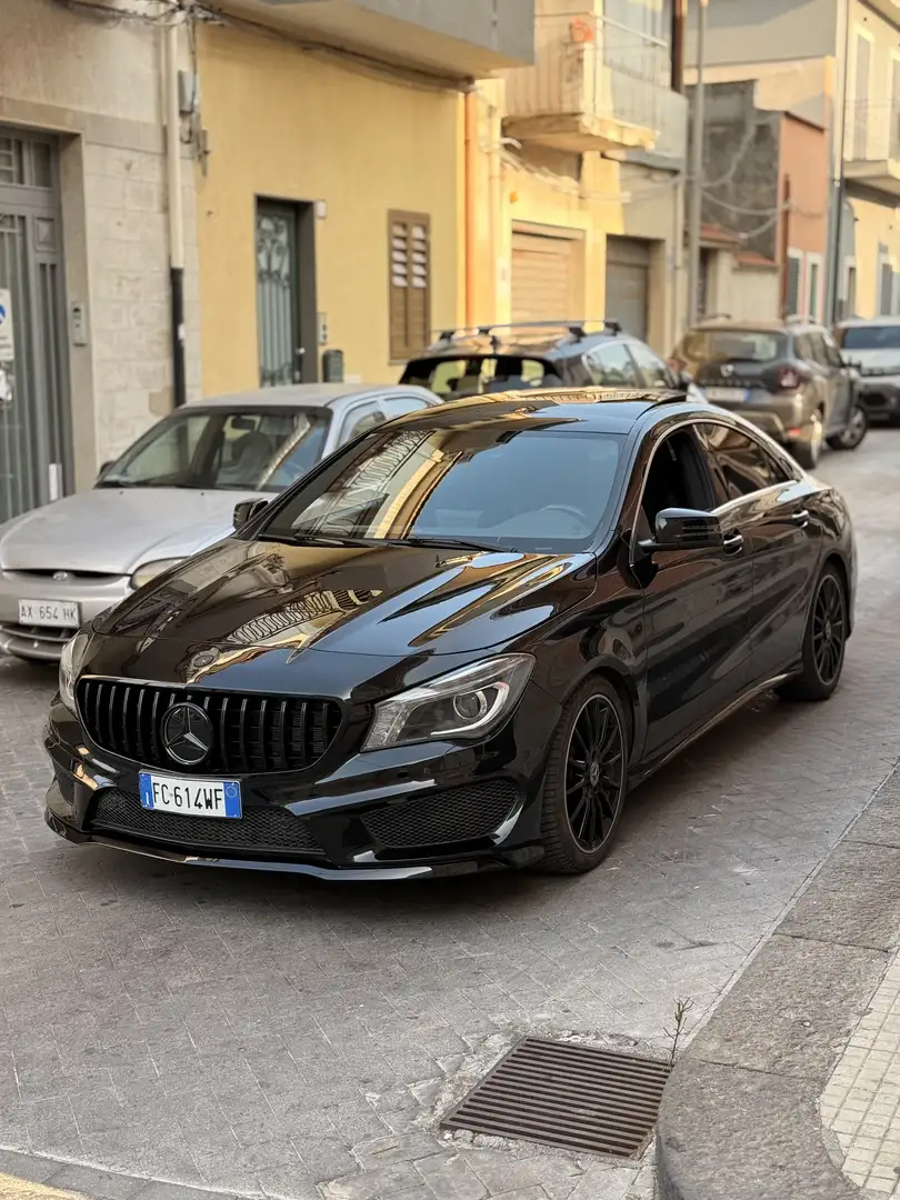 Mercedes-Benz CLA 200 D (cdi) PREMIUM AMG DARK NIGHT - 1