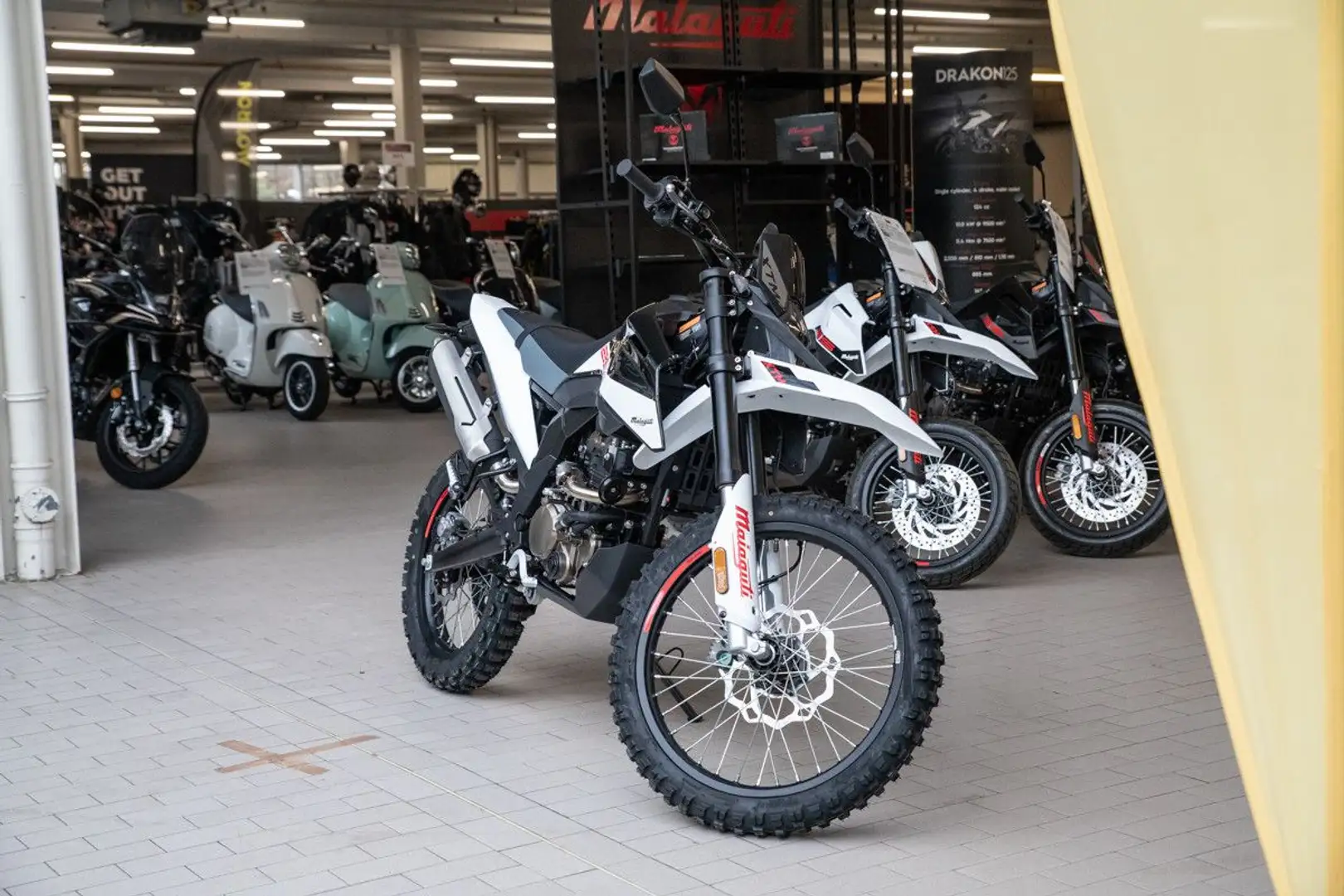 Malaguti XTM 125 ABS, sofort lieferbar Fehér - 2