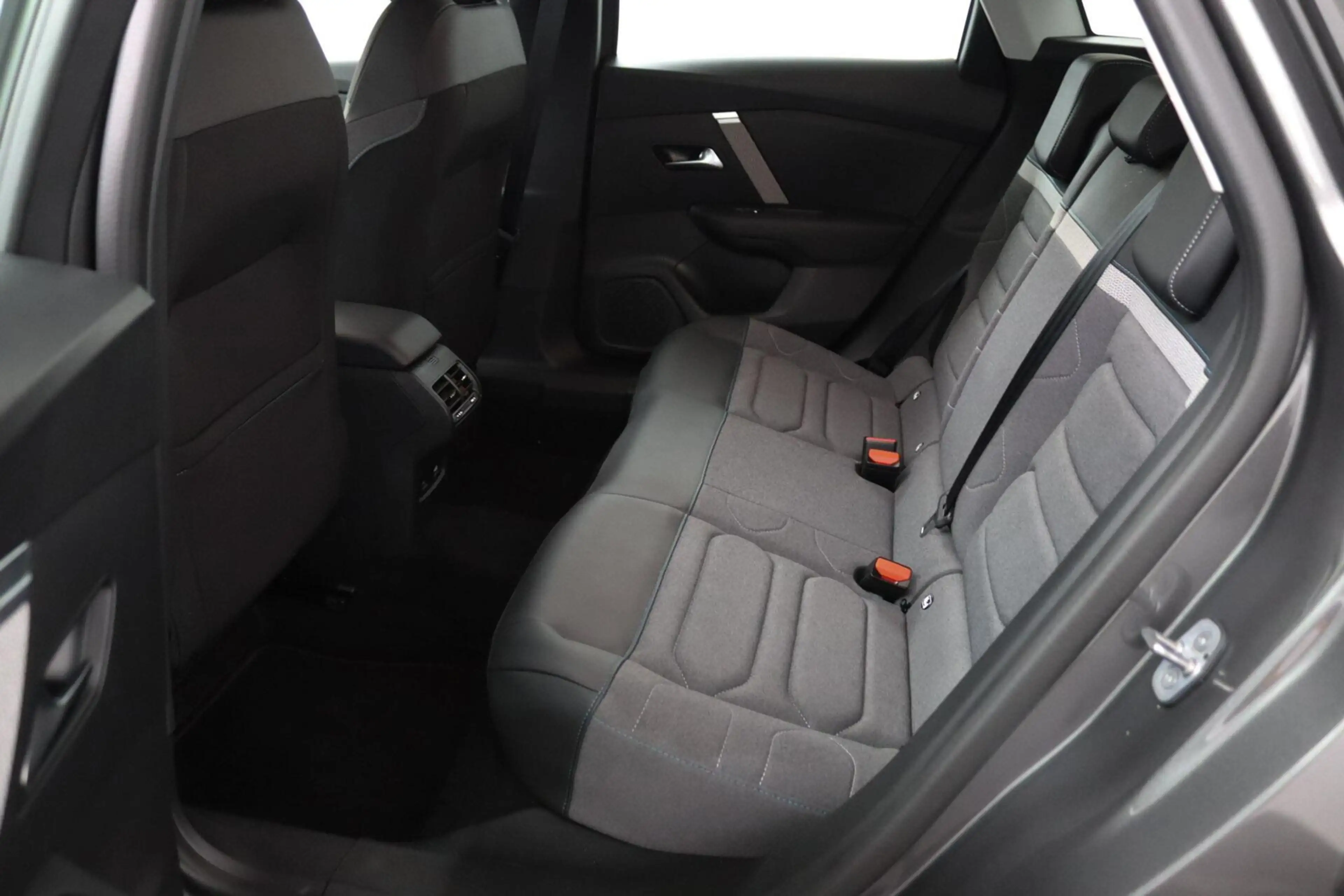 Citroen E-C4 Electric You 50 kWh — photo 5