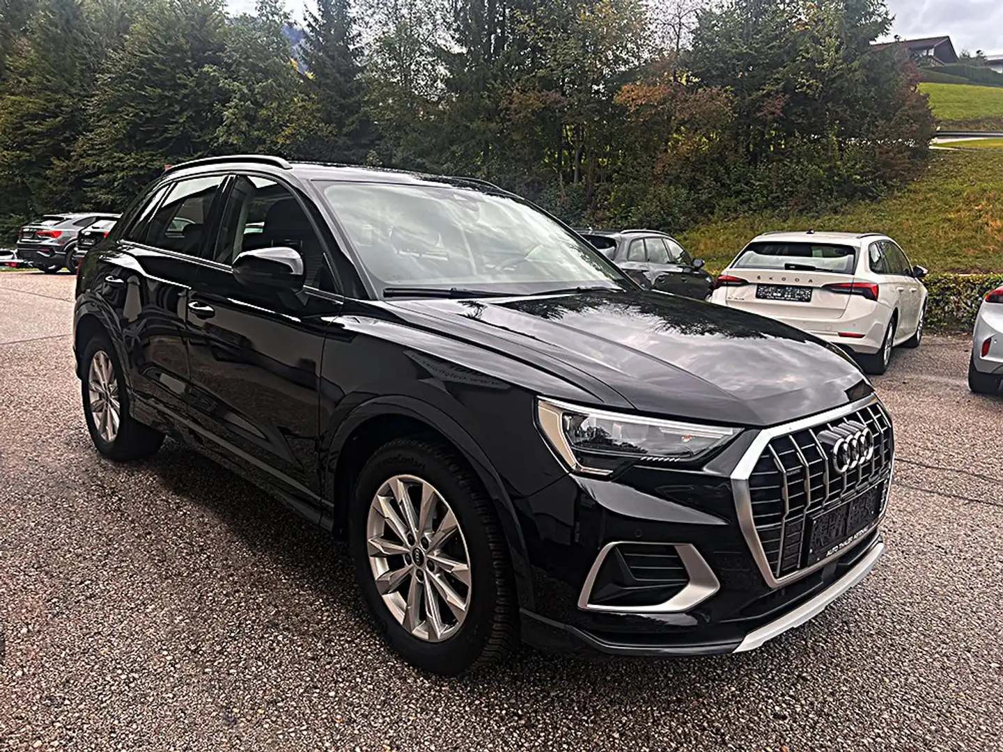 Audi Q3 35 TDI quattro advanced Schwarz - 2