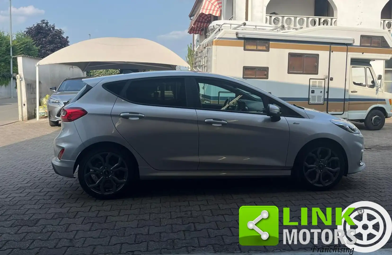 Ford Fiesta 1.1 85 CV 5 porte ST-Line NEOPATENTATI Gris - 2