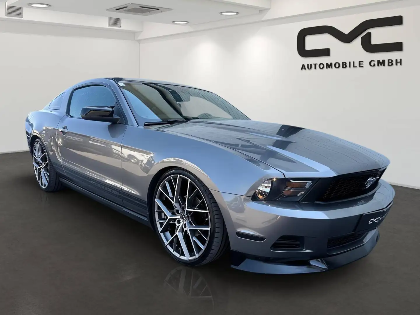 Ford Mustang V6 Coupe/ LED / BORBET/ SPOILER / Grau - 1