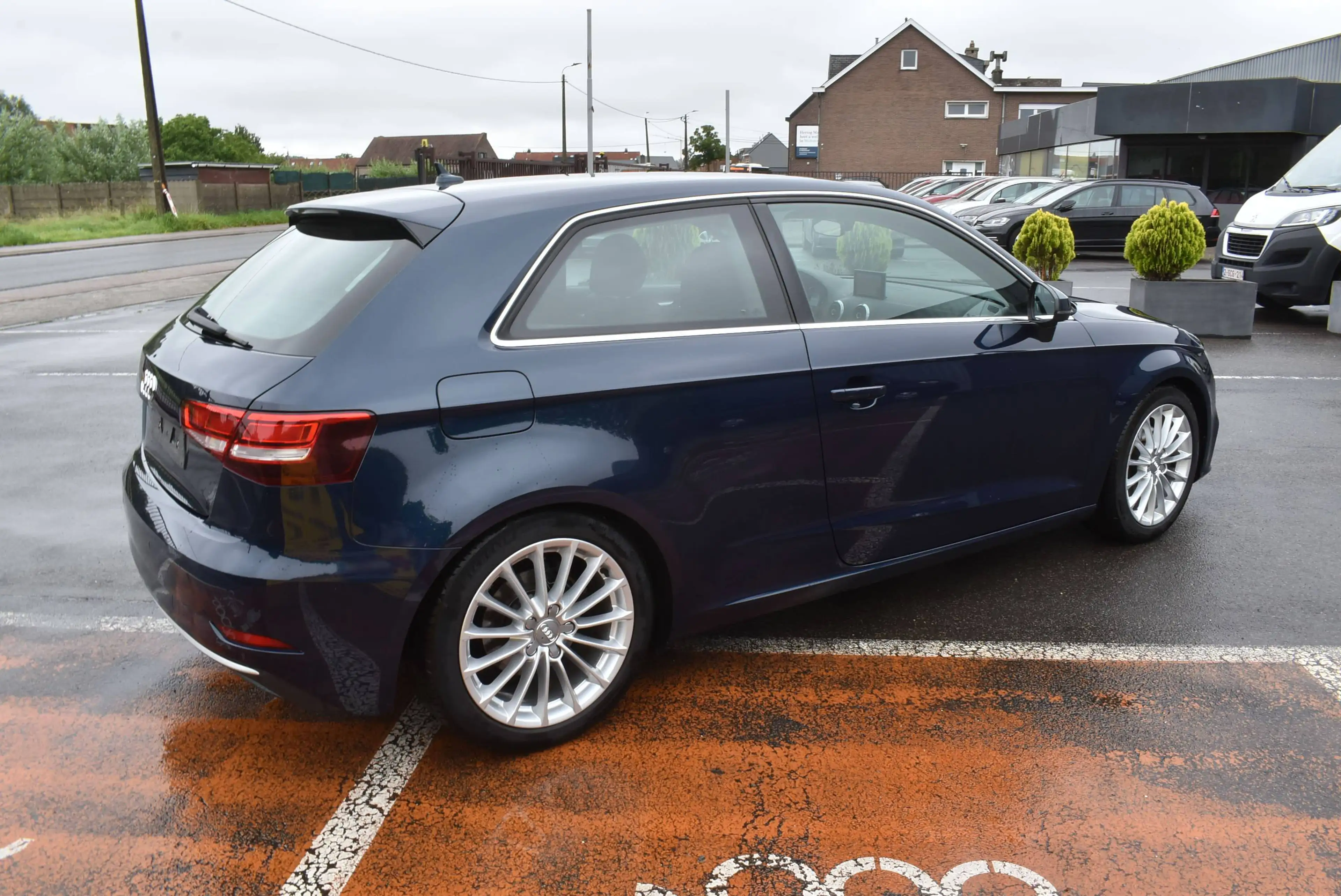 Audi A3 1.6 TDi Design Pack Sport Xenon ***12M GARANTIE*** — photo 6