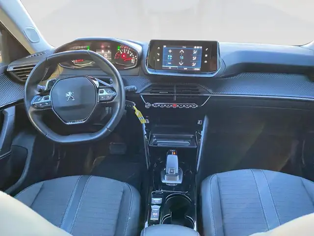 Peugeot 2008 view 6