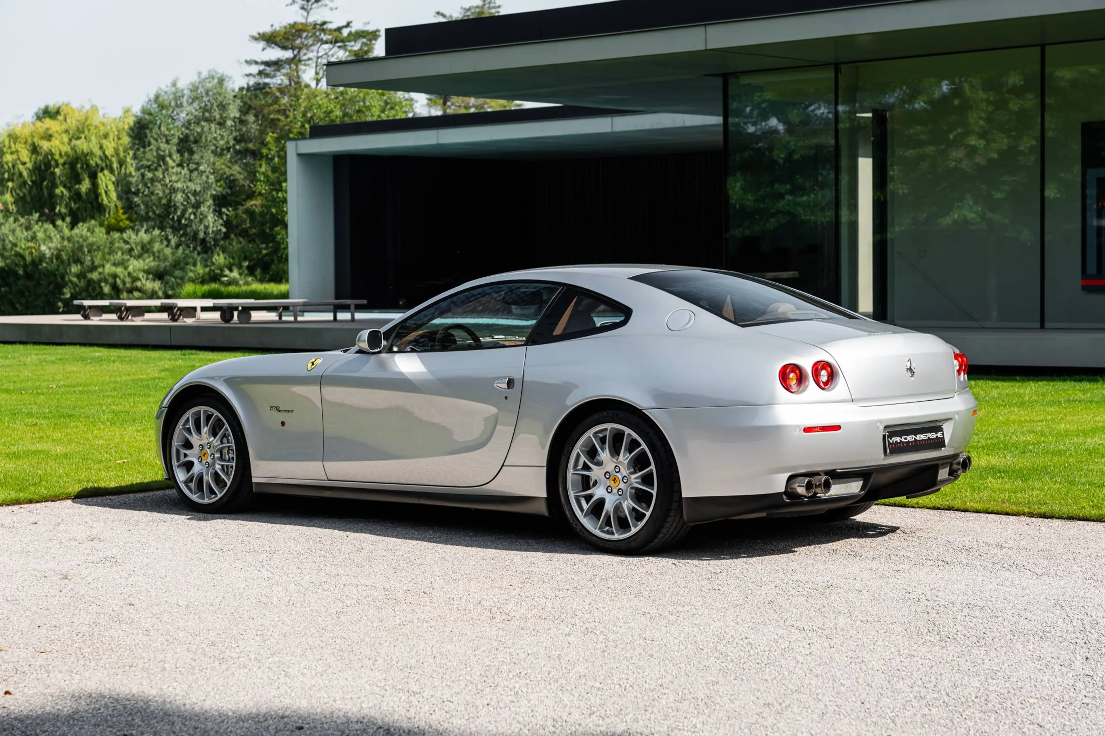 Ferrari 612 SCAGLIETTI / BELGIAN CAR / 2 OWNERS / ARGENTO NURURGRING — photo 4