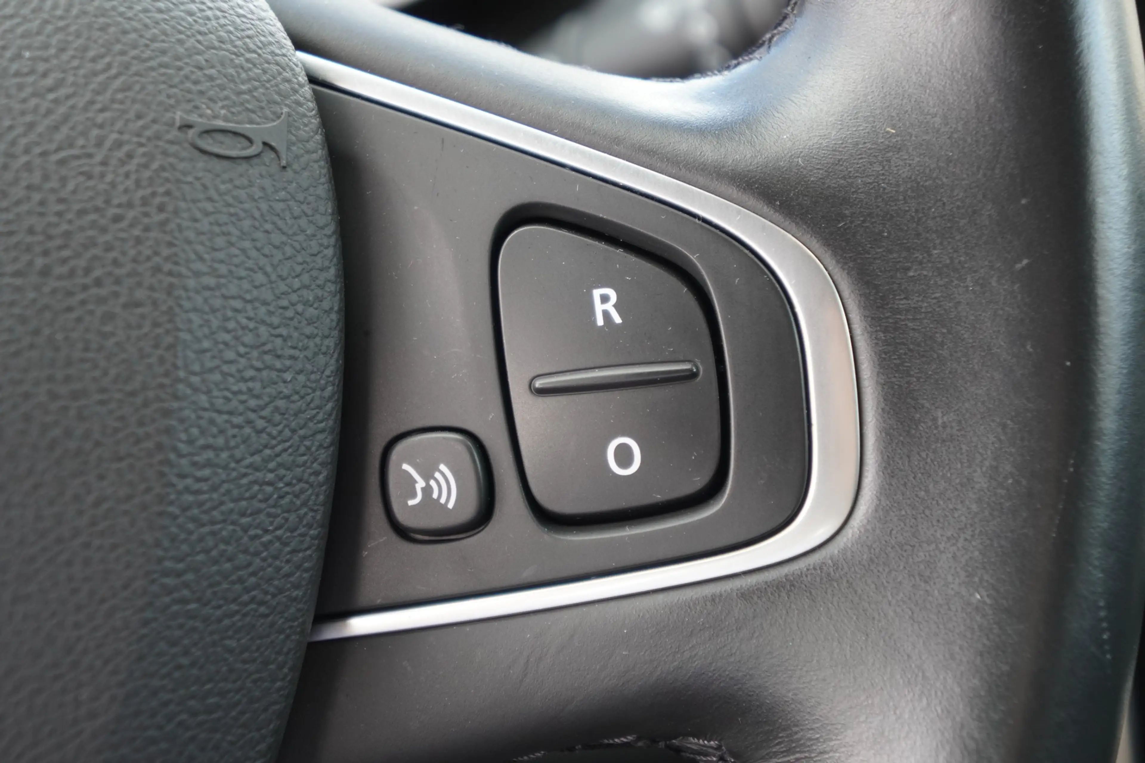 Renault Clio Grandtour 0.9 TCE Limited LED Navi Tempomat — photo 23