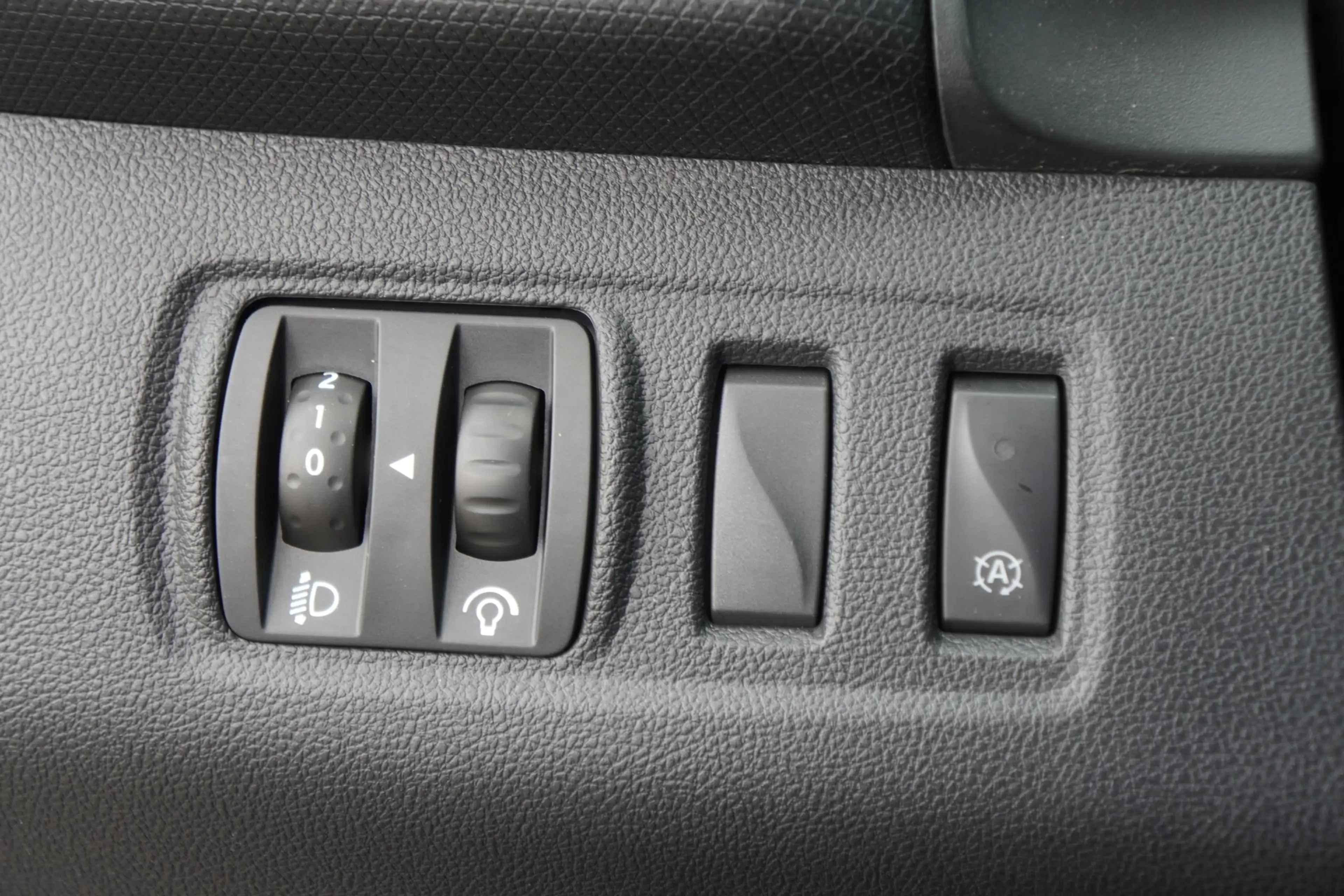 Renault Clio Grandtour 0.9 TCE Limited LED Navi Tempomat — photo 28
