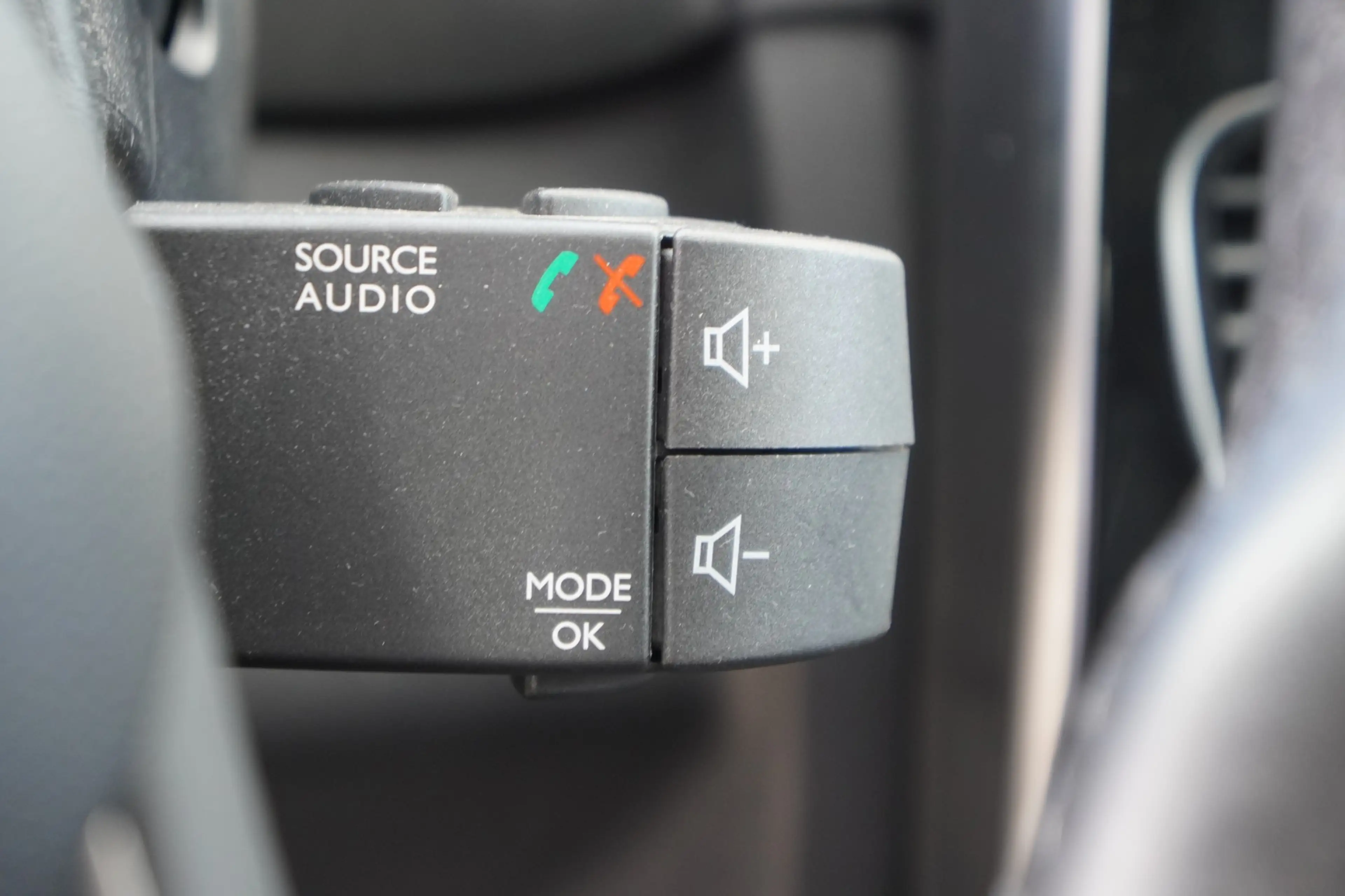 Renault Clio Grandtour 0.9 TCE Limited LED Navi Tempomat — photo 26