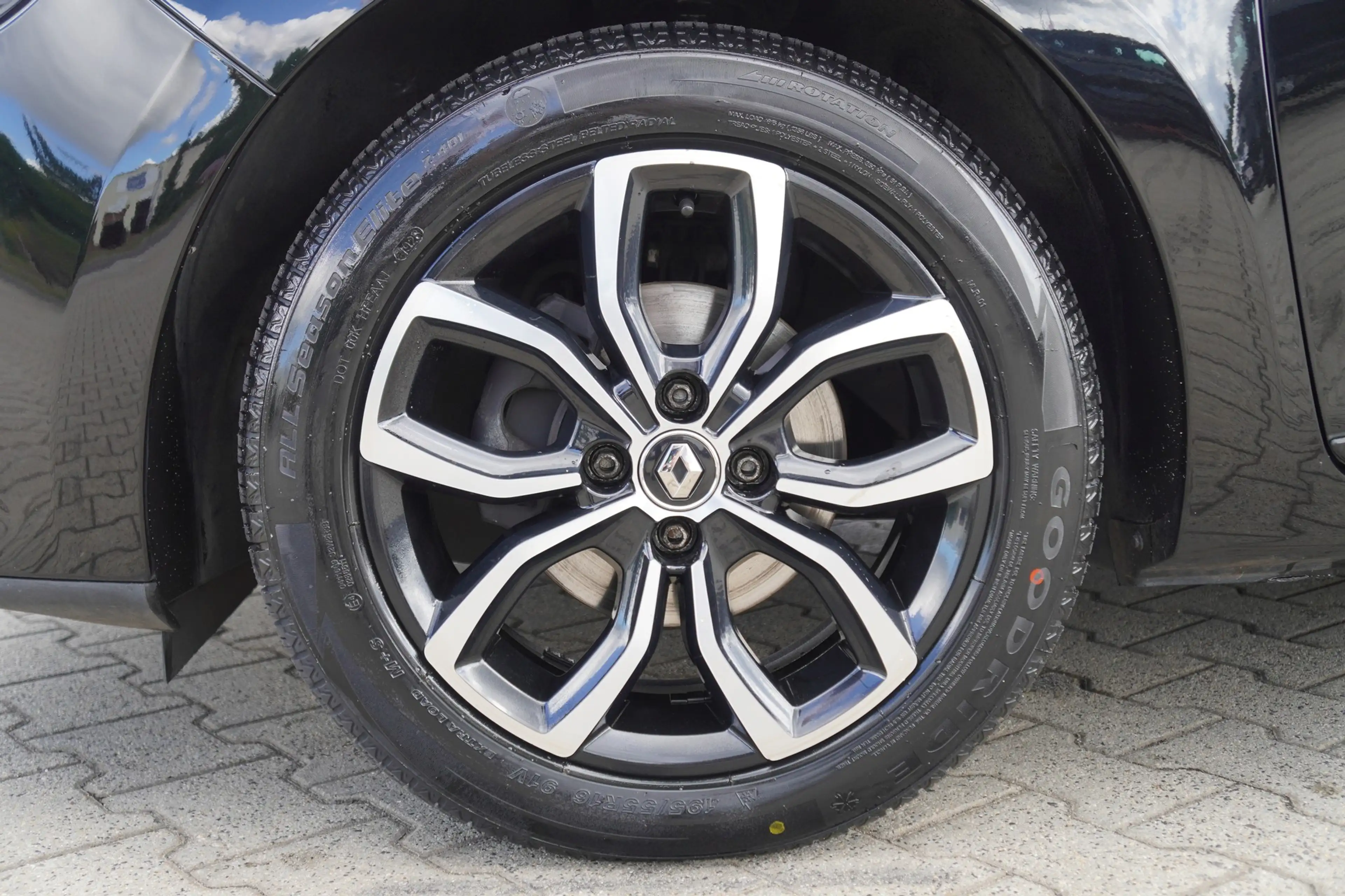 Renault Clio Grandtour 0.9 TCE Limited LED Navi Tempomat — photo 11