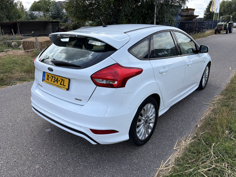 Ford Focus 1.0 Titanium Edition / ST-LINE / AIRCO / 136dkm! — photo 19