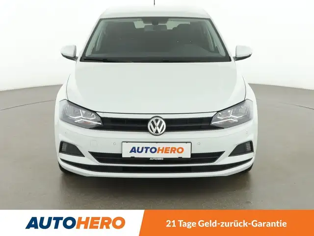 Volkswagen Polo view 9