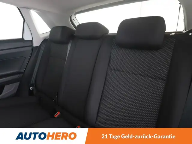Volkswagen Polo view 14