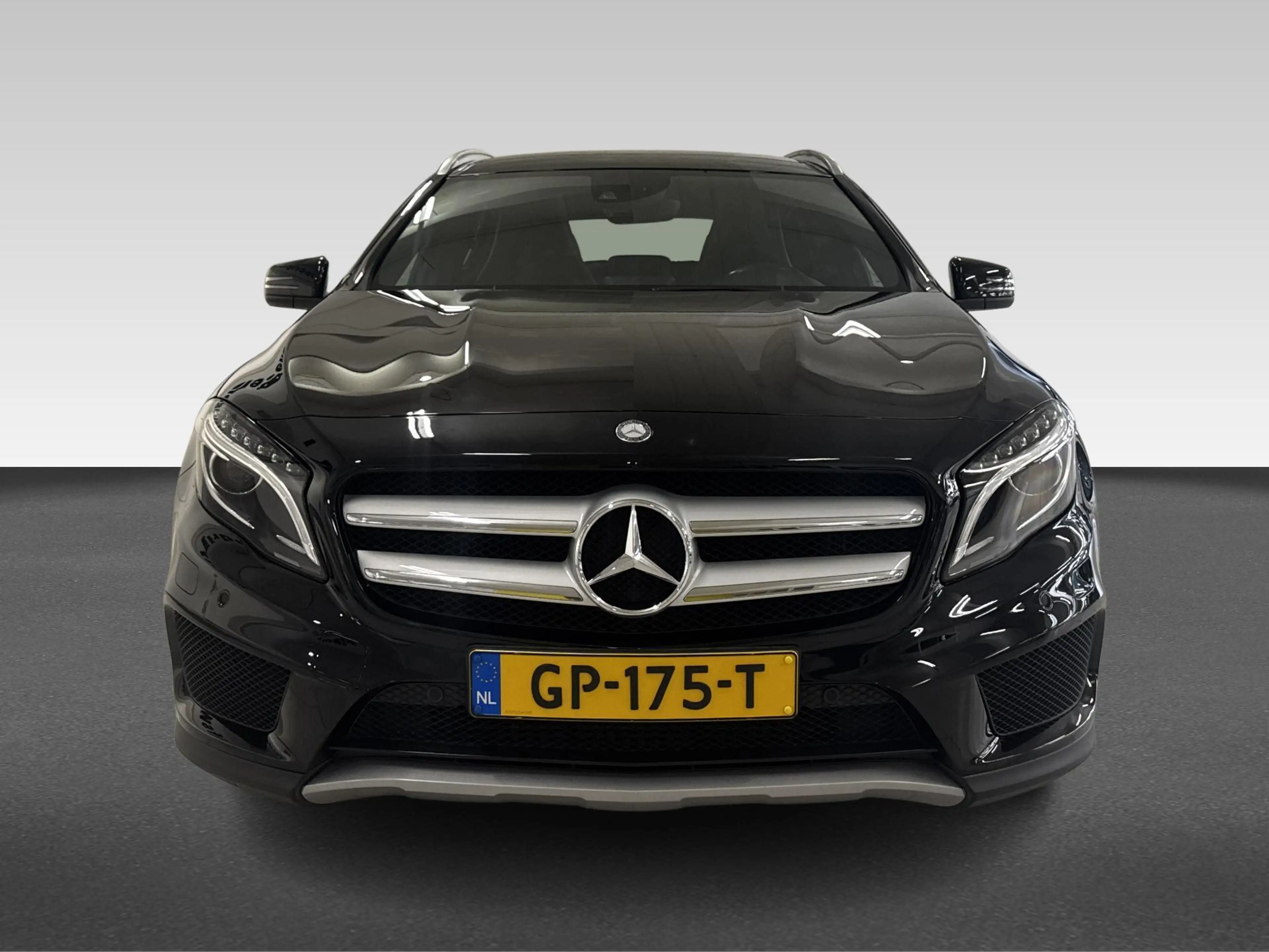 Mercedes-Benz GLA 250 4Matic Edition 1 | Achteruitrijcamera | Navigaties — photo 7
