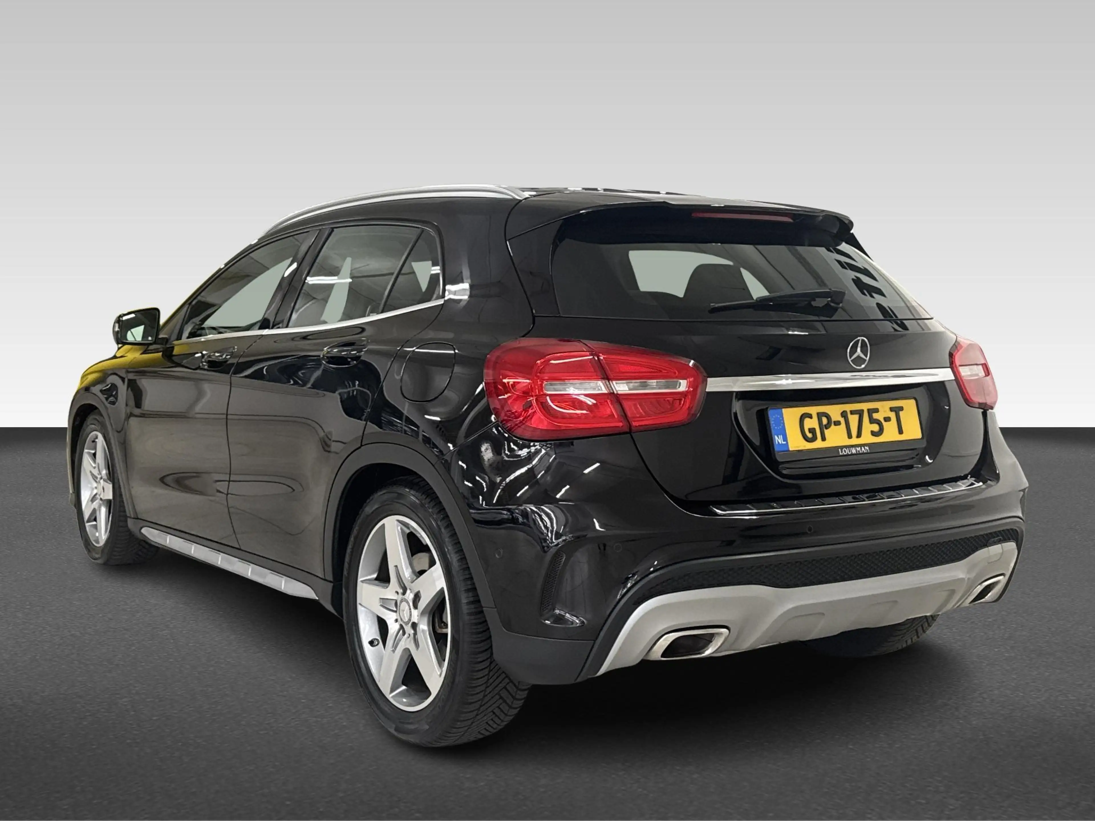 Mercedes-Benz GLA 250 4Matic Edition 1 | Achteruitrijcamera | Navigaties — photo 3