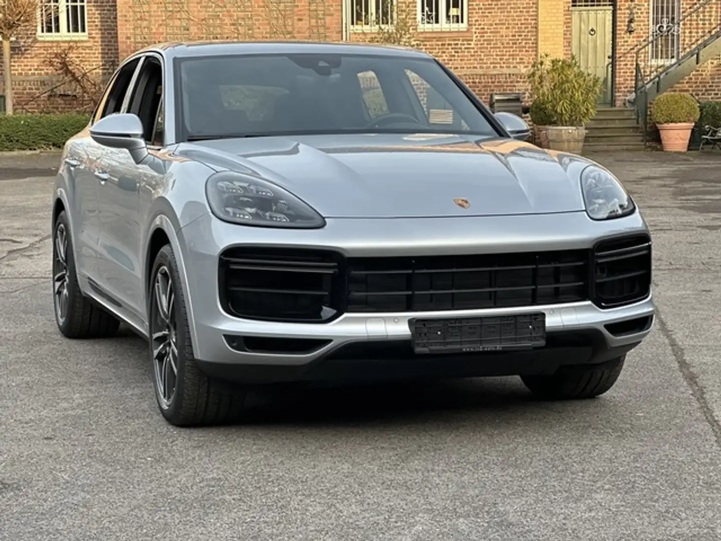 Porsche Cayenne Turbo BURMESTER*PDCC SPORT*PANORAMA*SOFT-CLOSE Silber - 1