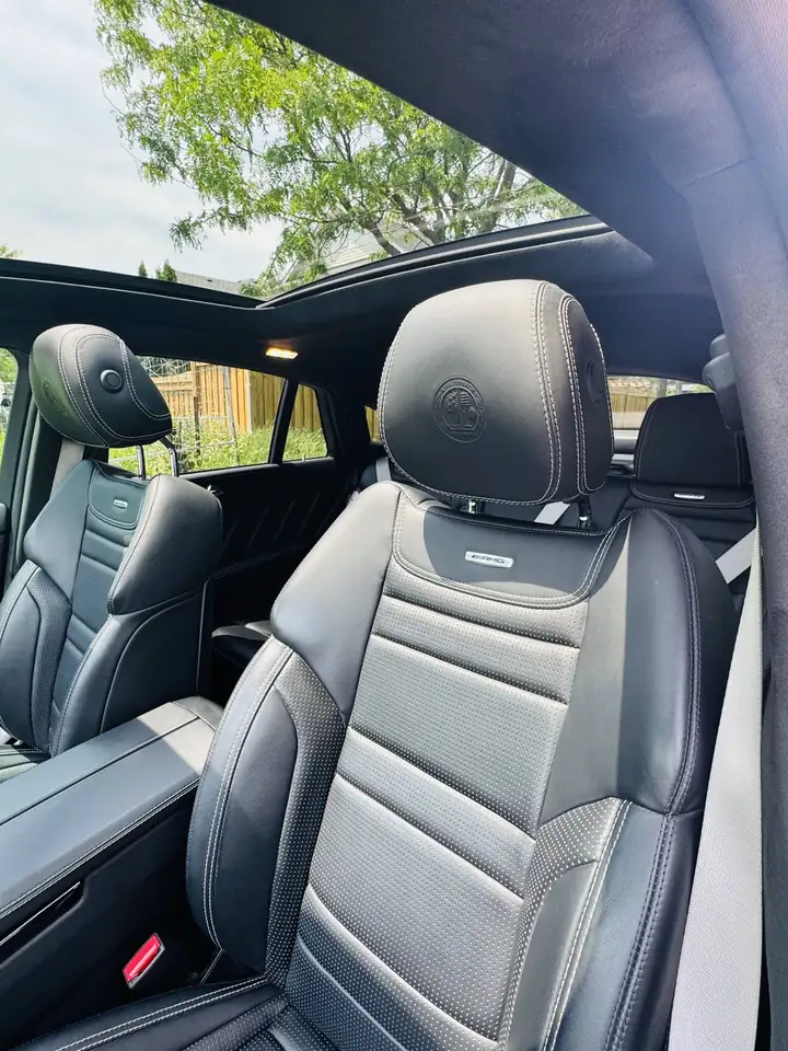 Mercedes-Benz GLE снимка Mercedes-Benz GLE