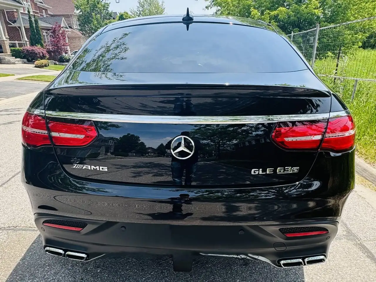 Mercedes-Benz GLE снимка Mercedes-Benz GLE