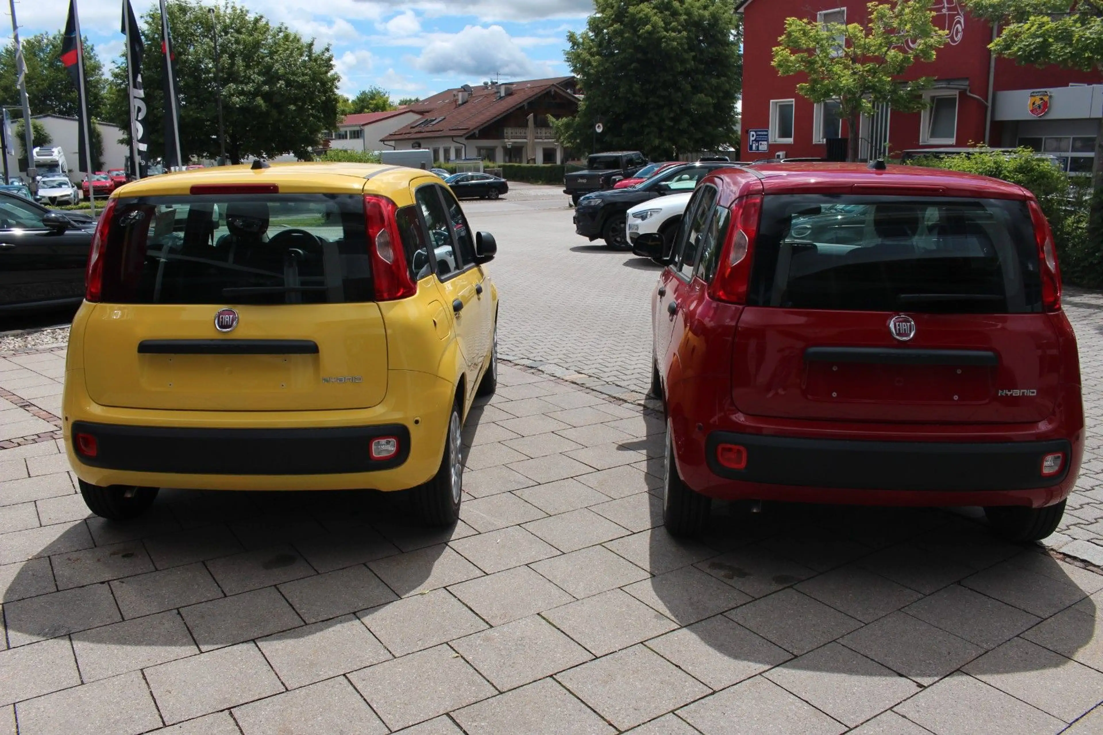 Fiat New Panda Pandina 1.0 GSE Hybrid 48 kW Icon — photo 3