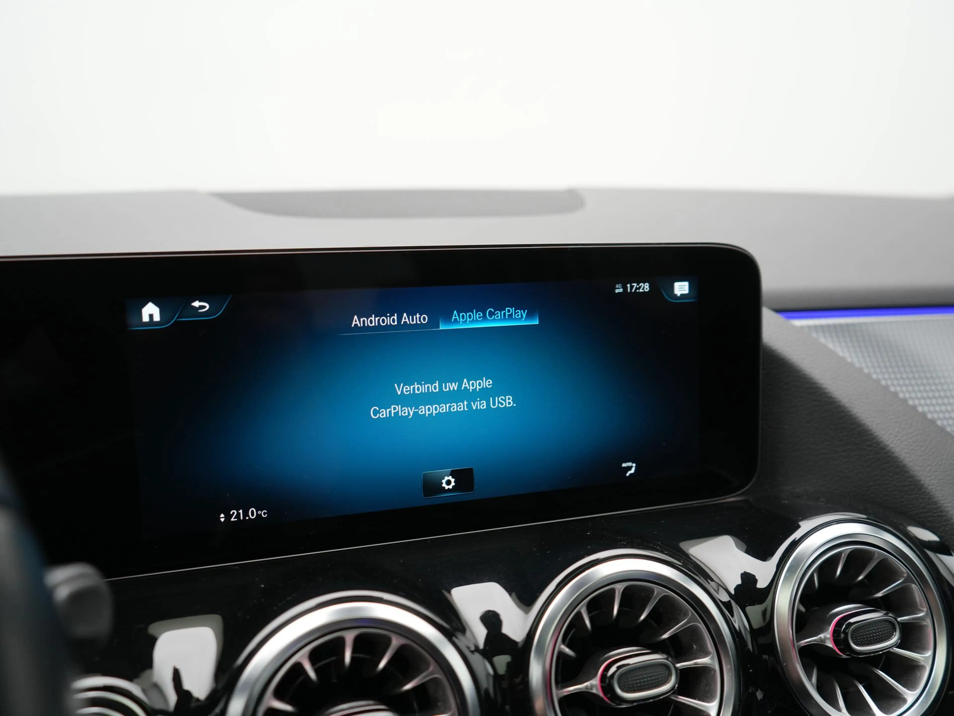 Mercedes-Benz EQA 250 Progressive 67 kWh 190pk Dealer O.H. | Panodak | A — photo 18