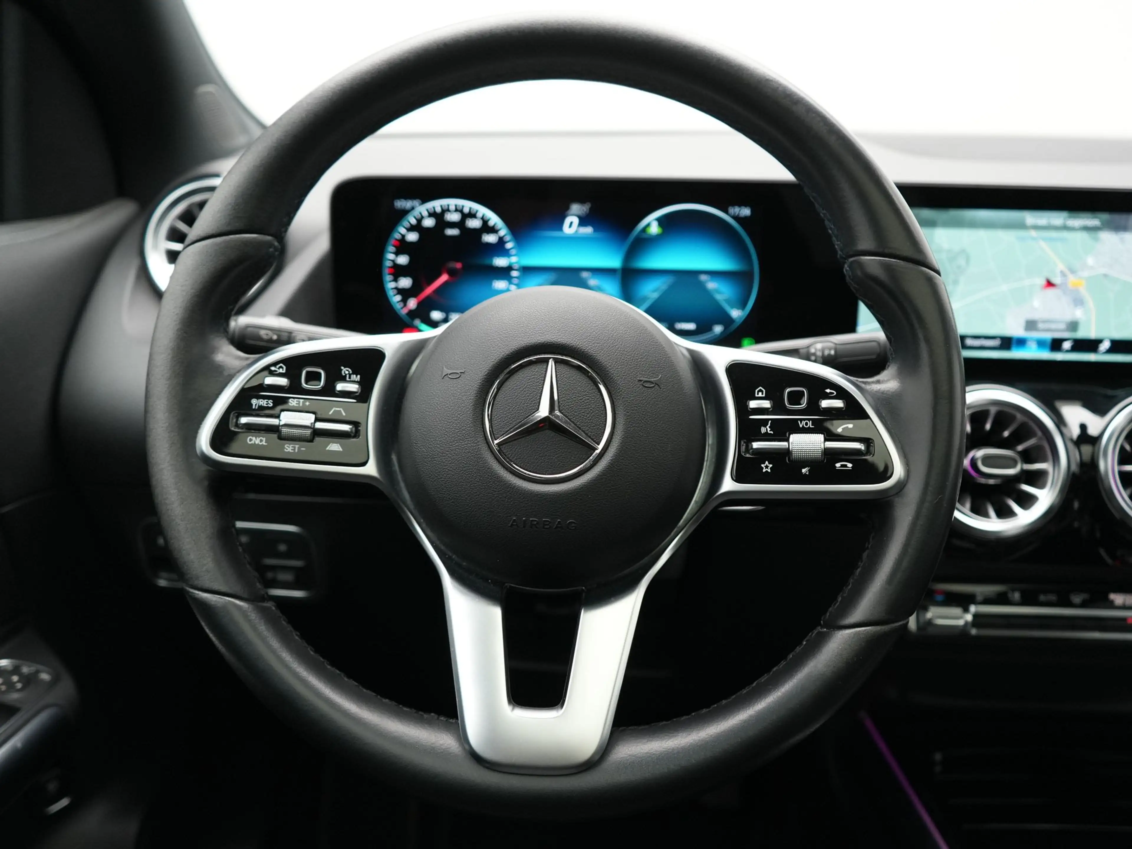 Mercedes-Benz EQA 250 Progressive 67 kWh 190pk Dealer O.H. | Panodak | A — photo 23