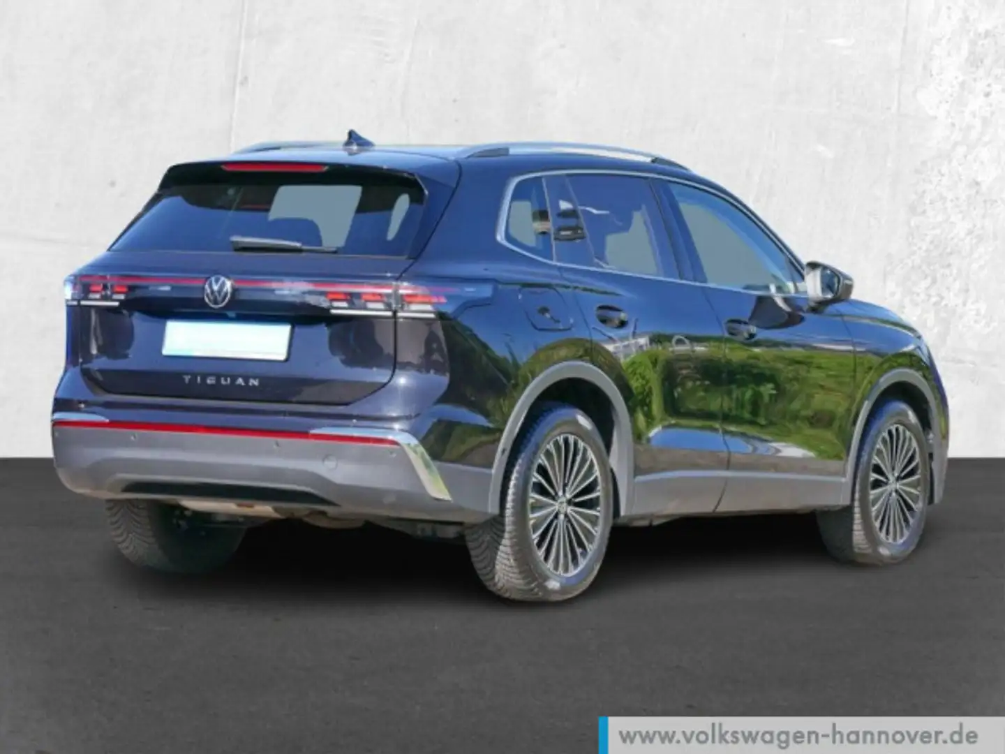 Volkswagen Tiguan 2.0 TDI DSG Elegance Navi AHK DigCockpit Zwart - 2