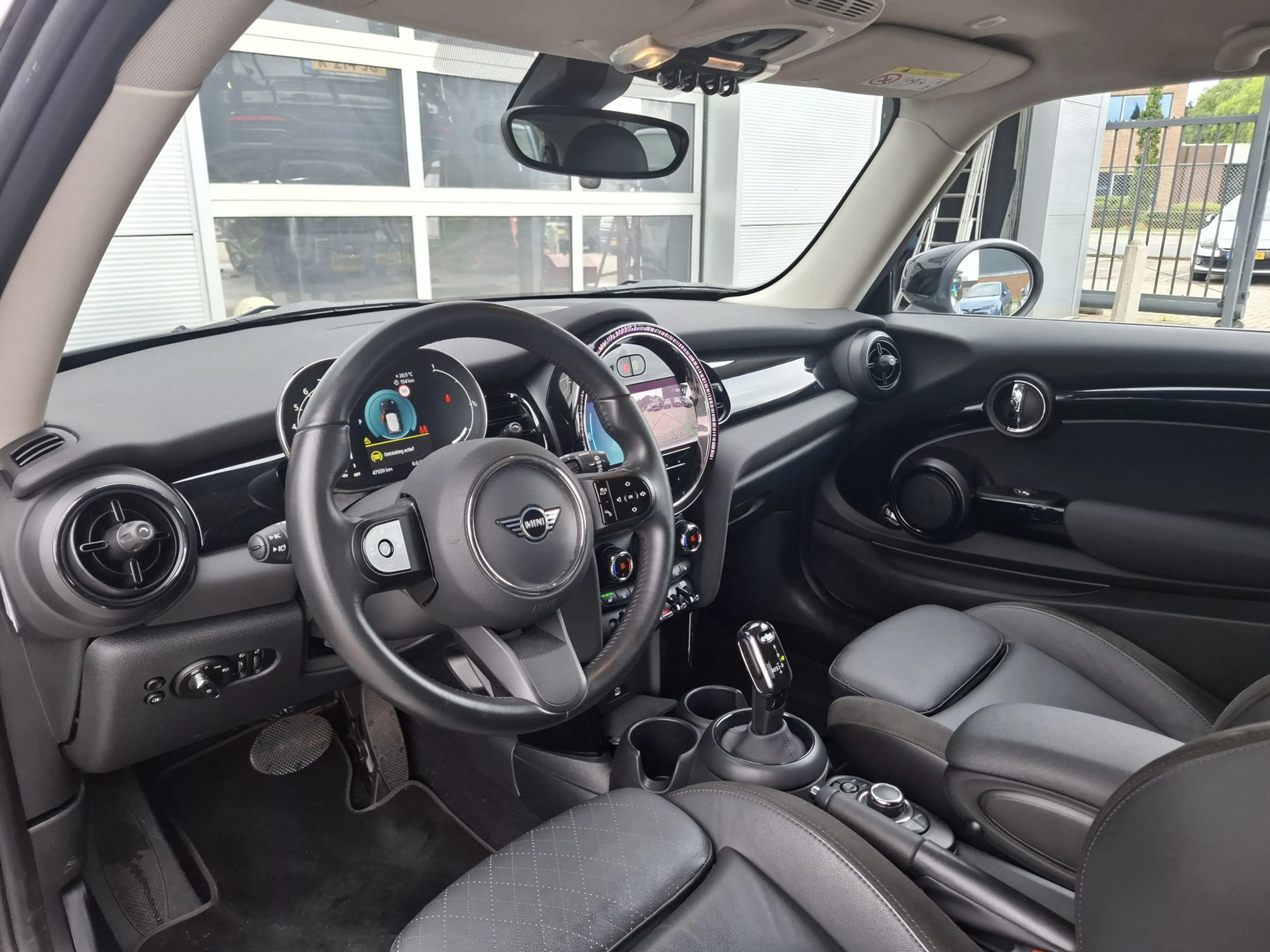 MINI John Cooper Works 3-Deurs 1.5 Cooper | Navigatie | LMV 18" | Voorsto — photo 14