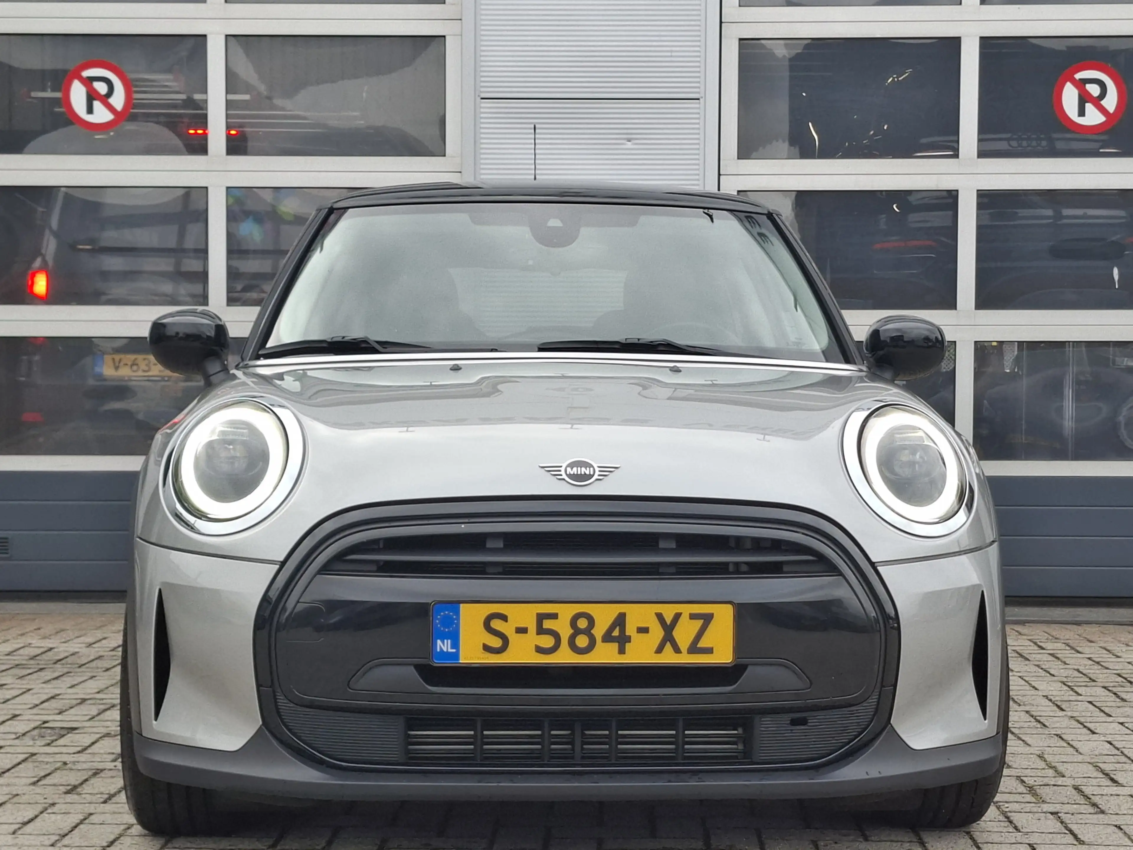 MINI John Cooper Works 3-Deurs 1.5 Cooper | Navigatie | LMV 18" | Voorsto — photo 37