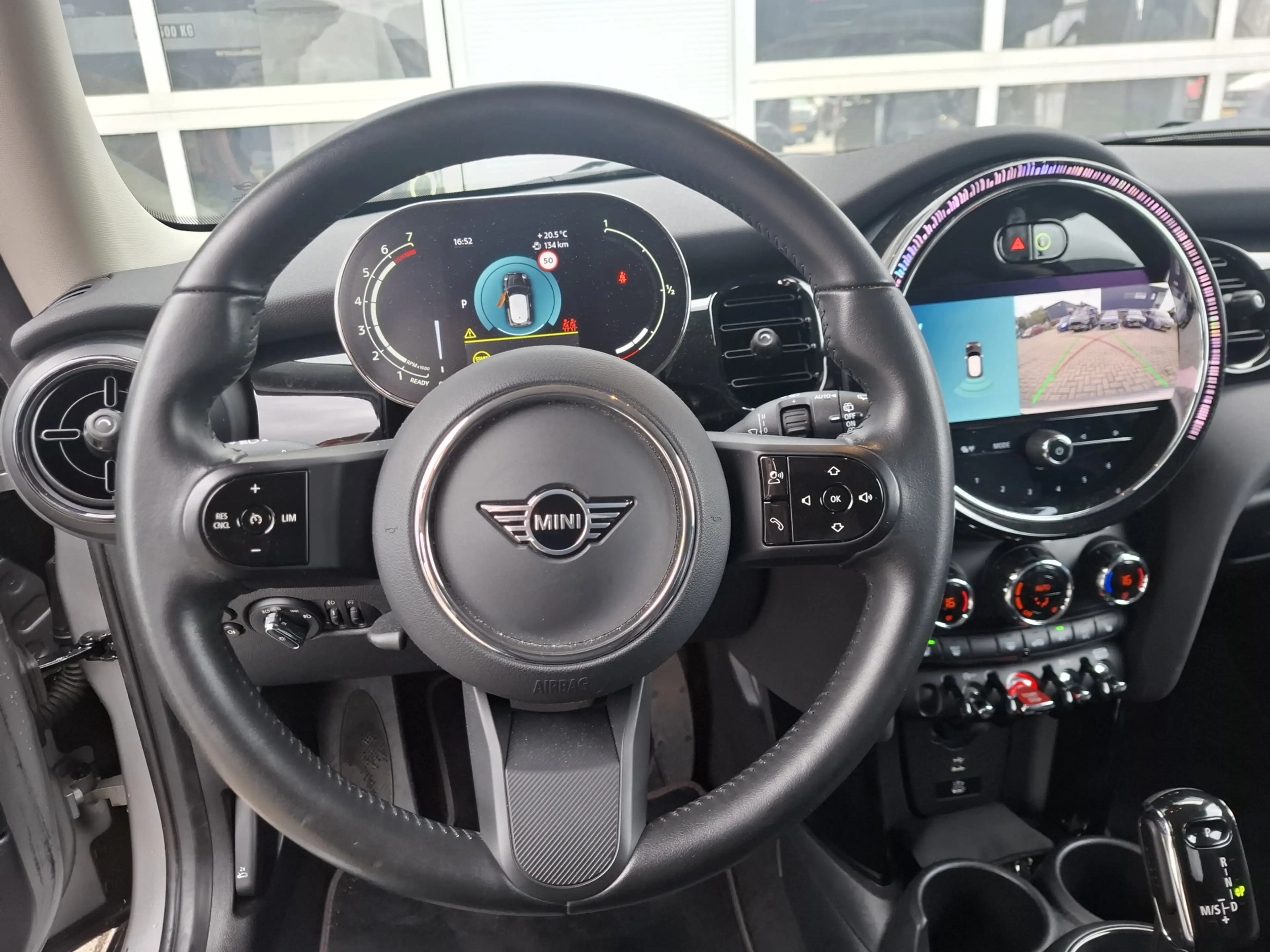 MINI John Cooper Works 3-Deurs 1.5 Cooper | Navigatie | LMV 18" | Voorsto — photo 26
