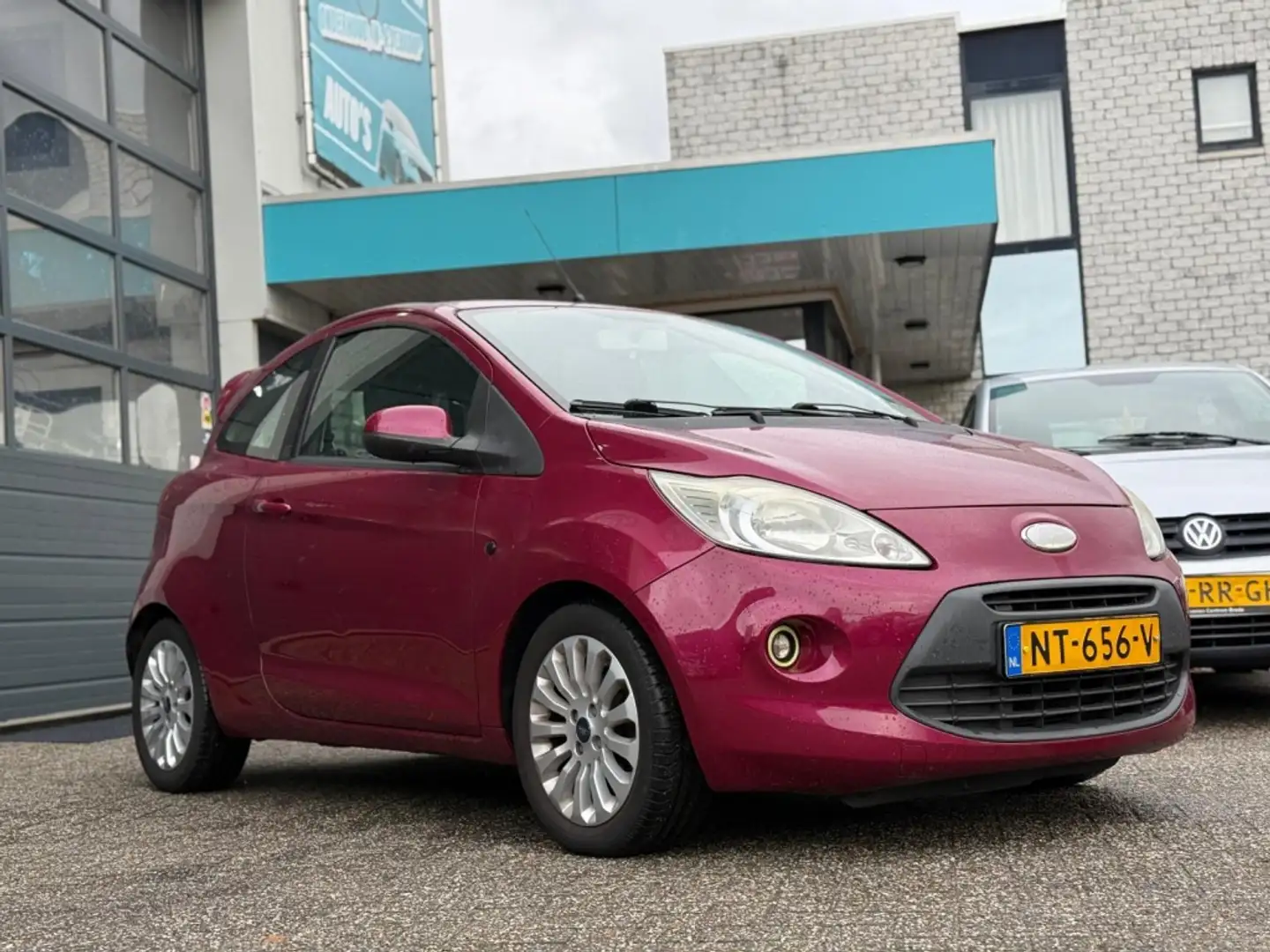 Ford Ka/Ka+ 1.2 Trend Rood - 2