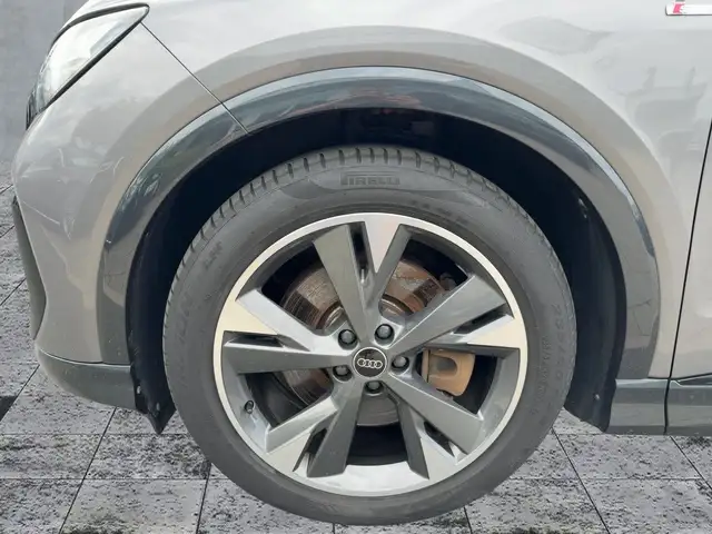Audi Q4 E-Tron view 8