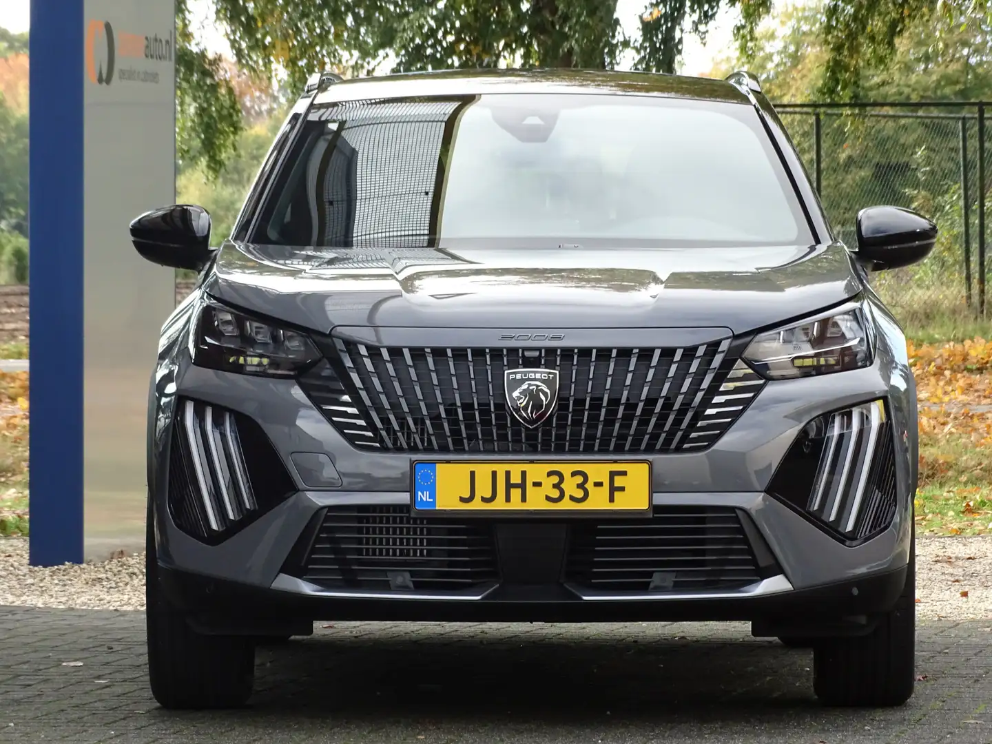Peugeot 2008 1.2 PureTech 130 GT Grijs - 2