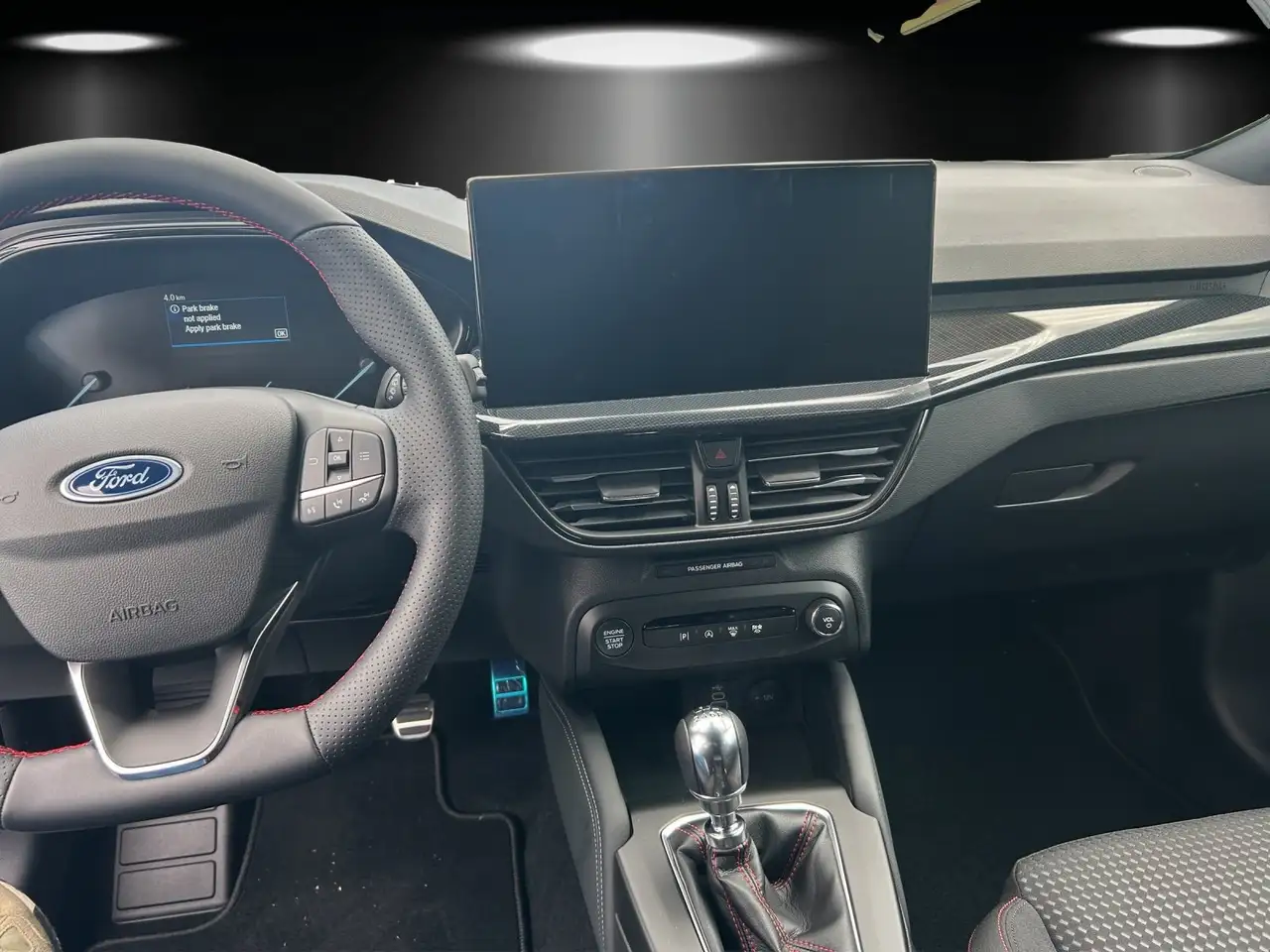 Ford Focus Ford Focus Turnier Ecoboost ST-Line 10