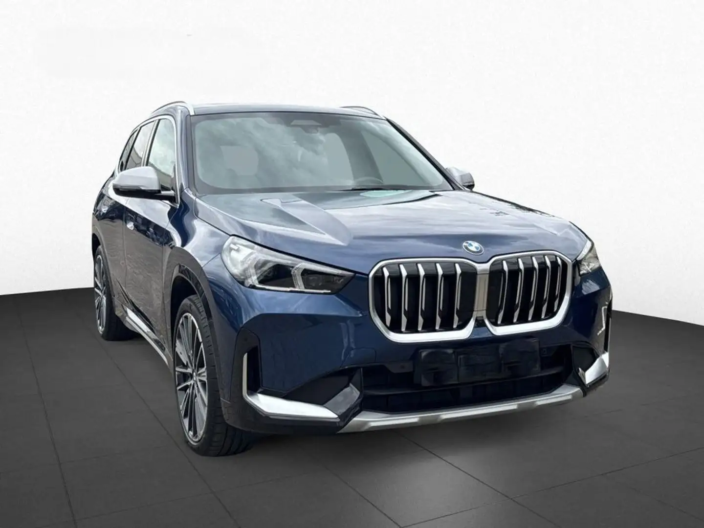 BMW X1 xDrive 23d 211ch DKG7 xLine Blauw - 1