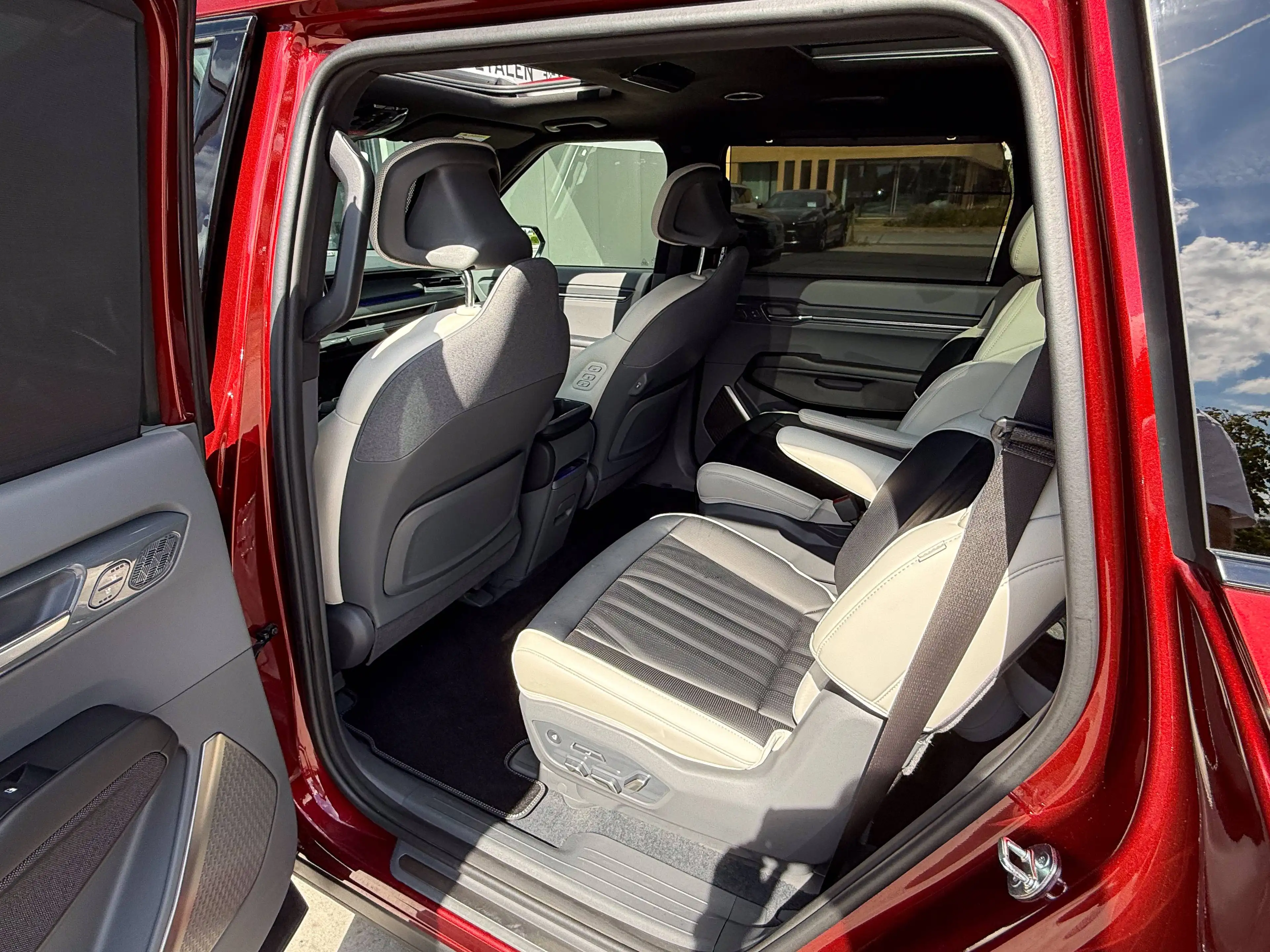 Kia EV9 000718 — photo 11