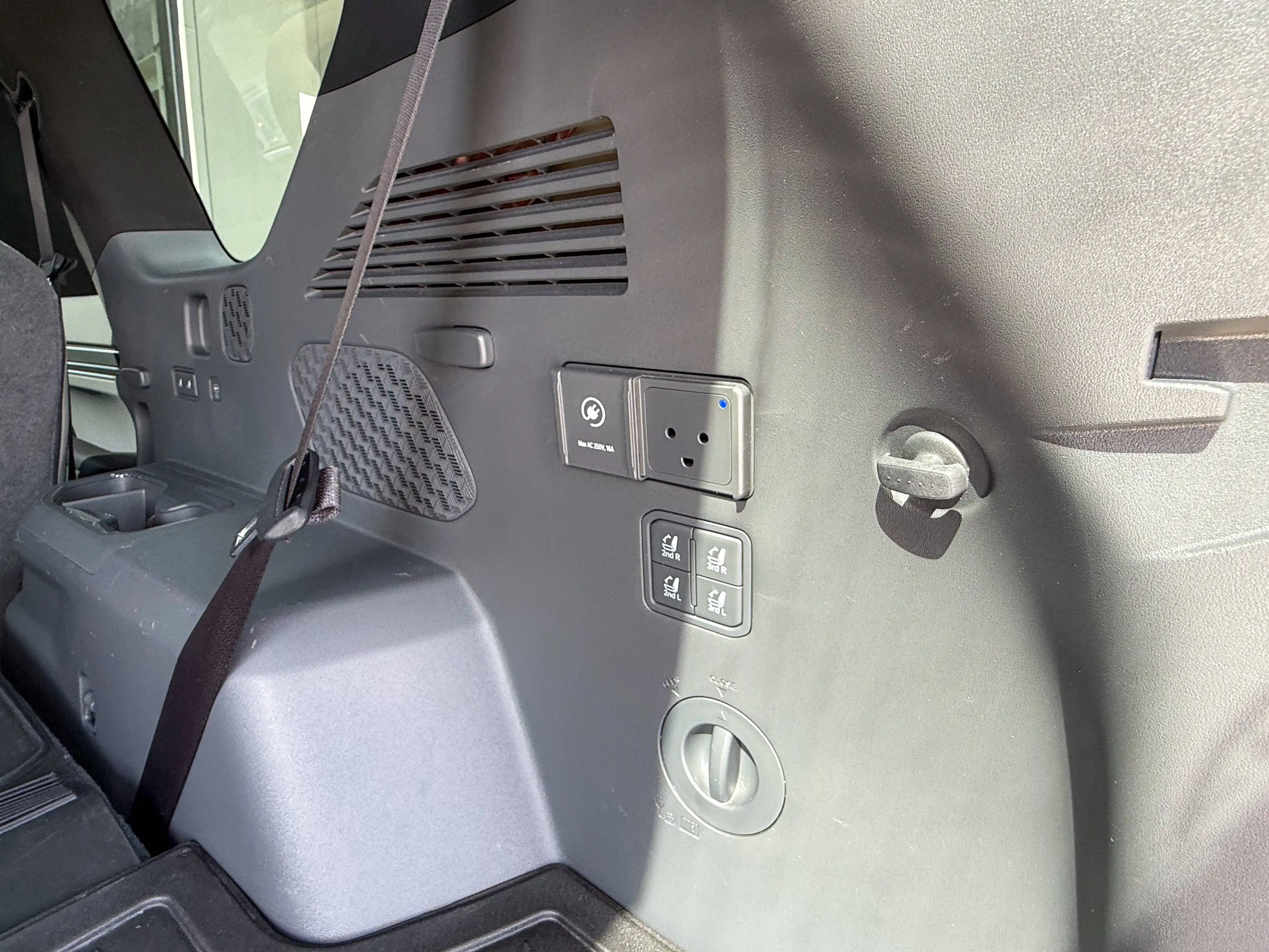 Kia EV9 000718 — photo 14