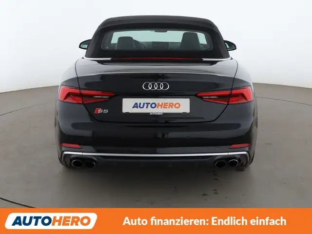 Audi S5 view 5