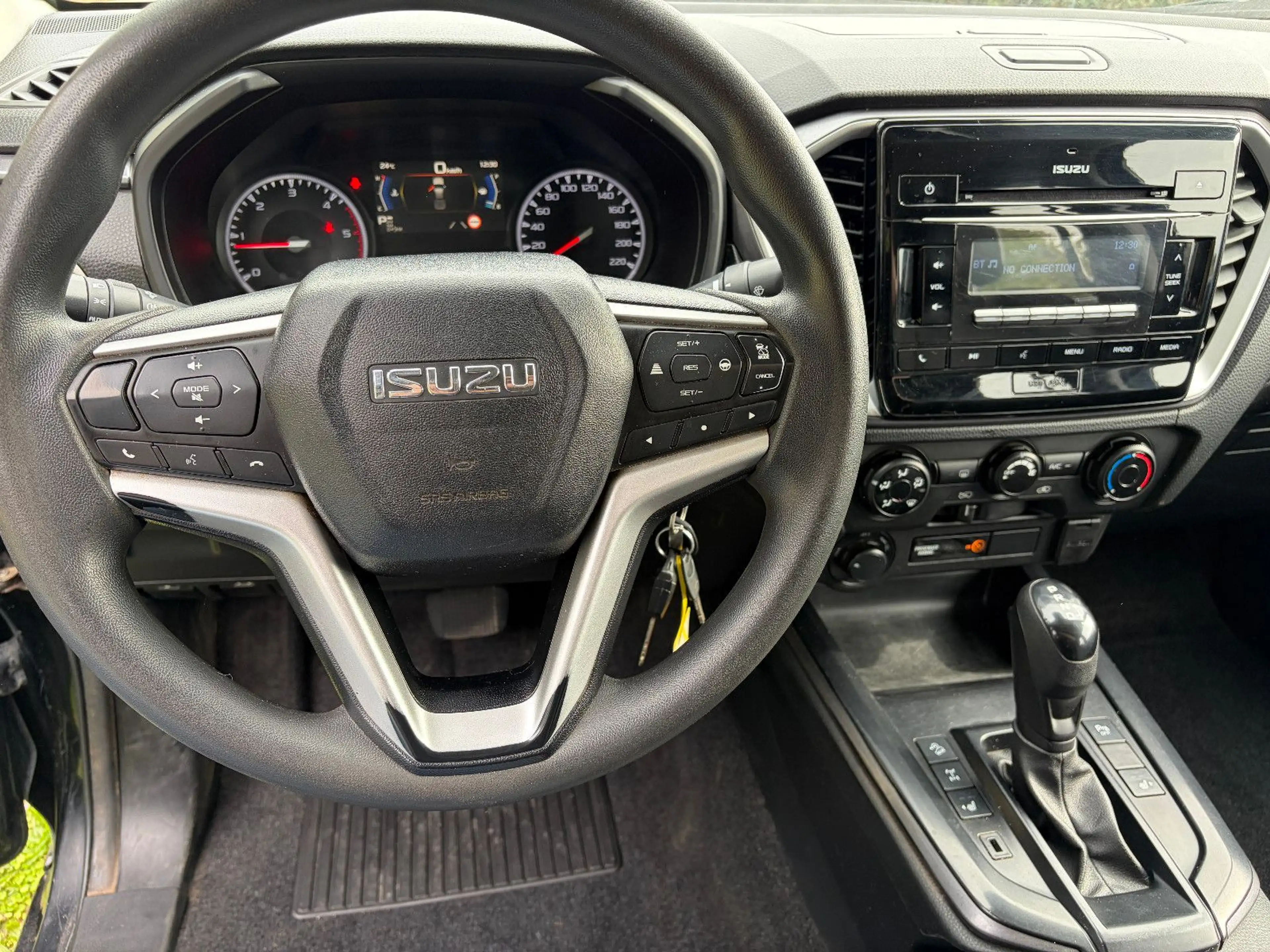 Isuzu D-Max LS Doka Automatik Hardtop — photo 10