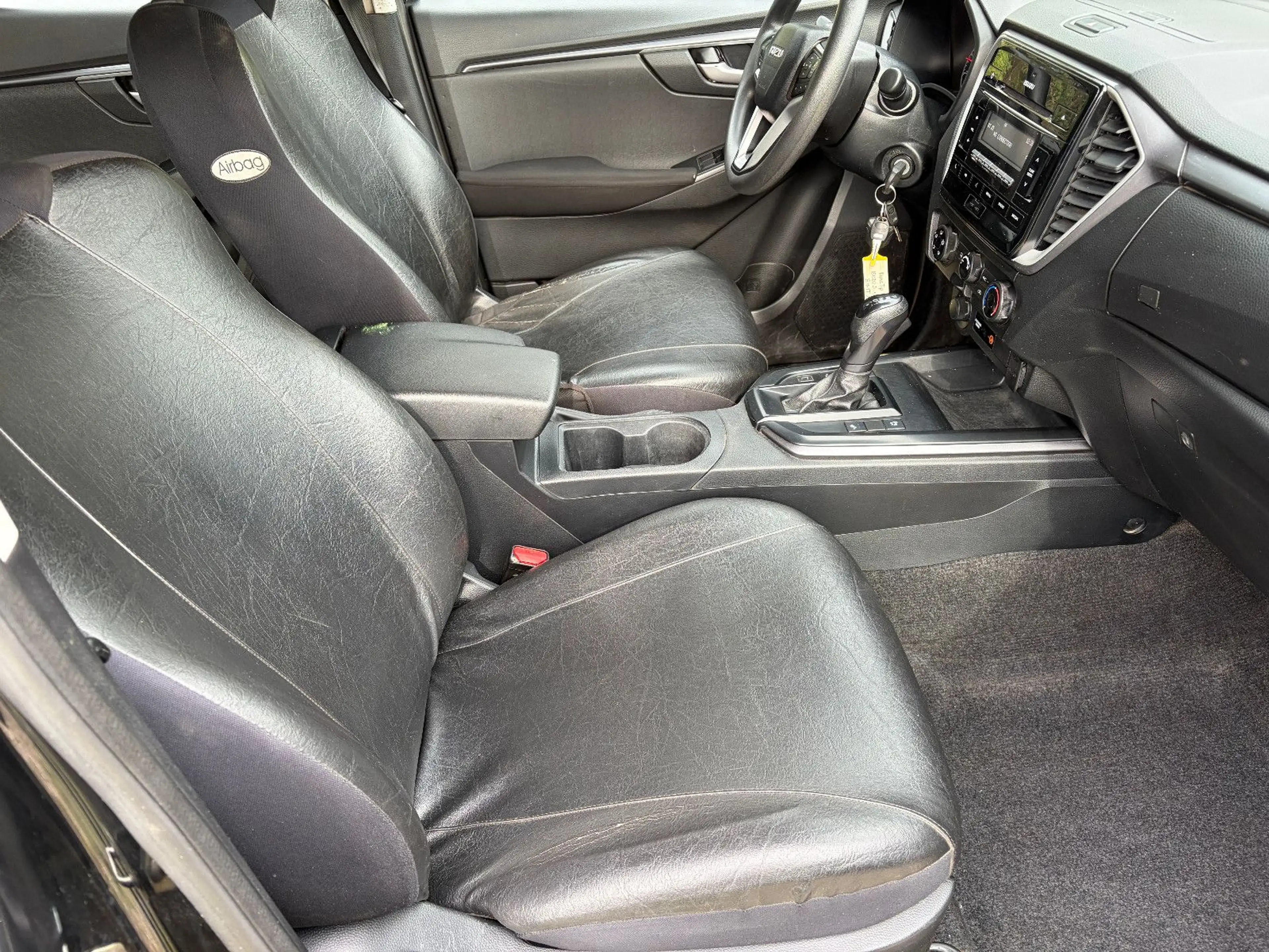 Isuzu D-Max LS Doka Automatik Hardtop — photo 13