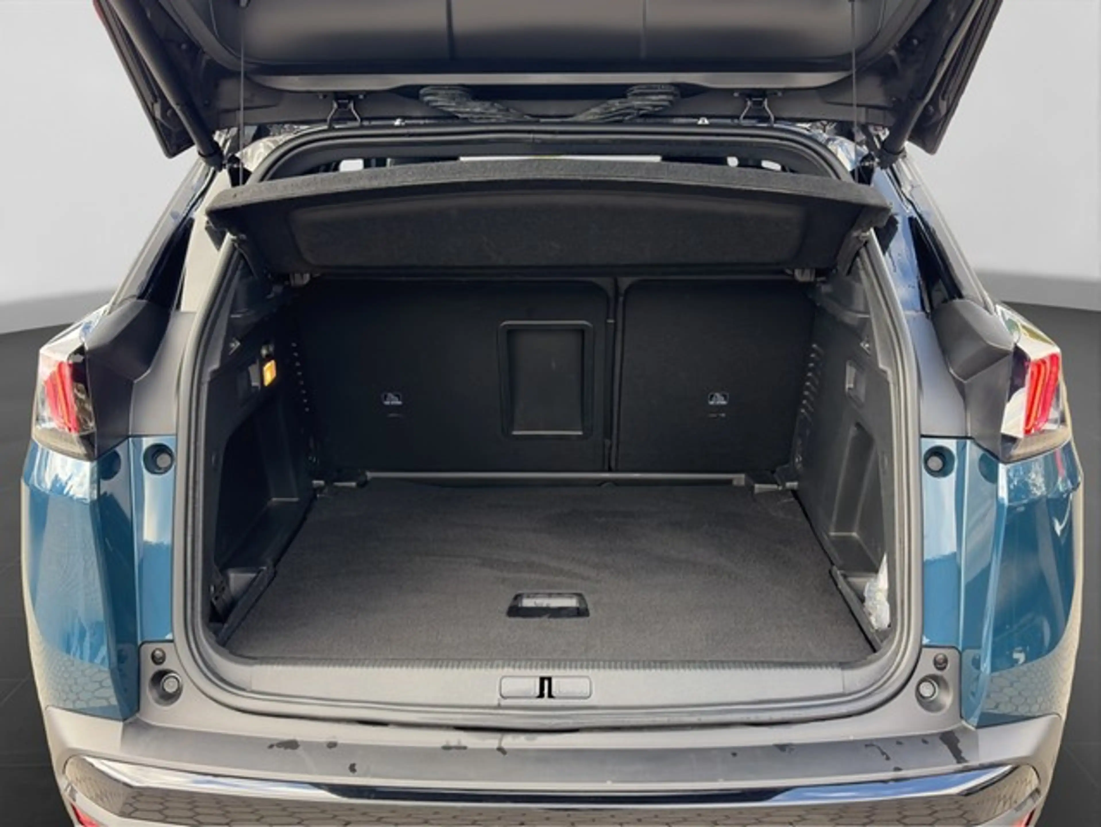 Peugeot 3008 Hybrid 136 GT KAMERA PDC SHZ ACC NAVI ALLWETTER — photo 16
