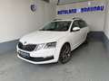 Skoda Octavia Octavia Combi 2.0 TDI DSG Clever Weiß - thumbnail 2