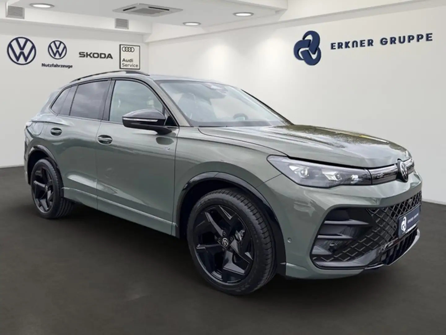 Volkswagen Tiguan 1.5eTSI DSG R-Line AHK+PANO+KEYLESS+NAVI+ Groen - 2